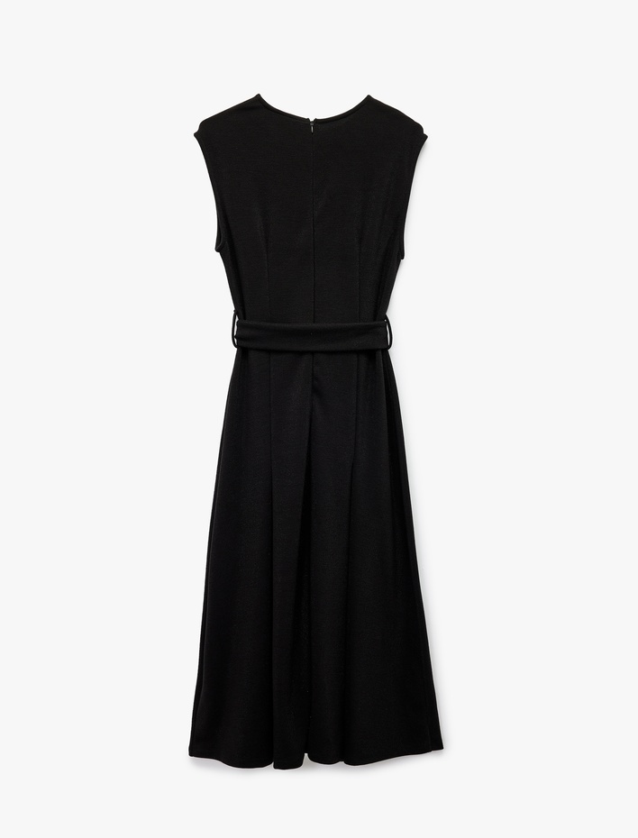  Slim Fit Kolsuz Bisiklet Yaka Kemerli Uzun Elbise