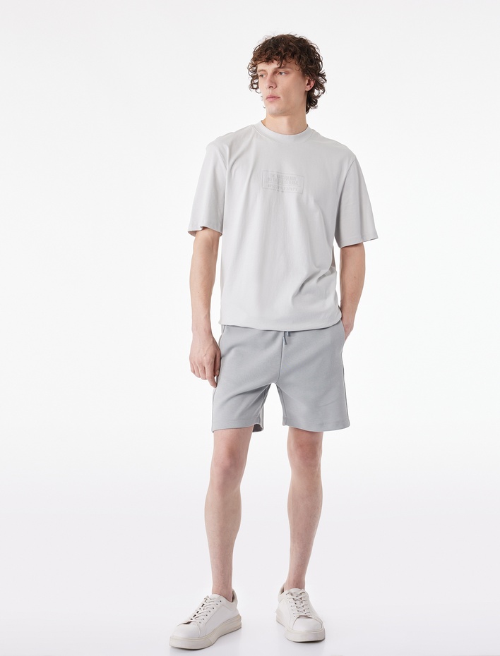  Dikiş Detaylı Cepli Beli Bağcıklı Şort