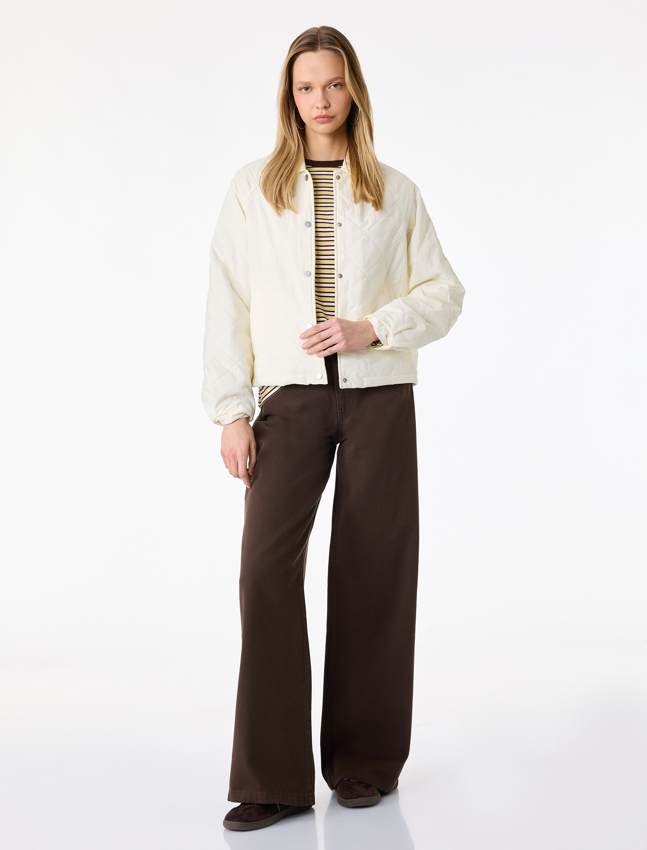   Klasik Yaka Çıtçıt Düğmeli Cepli Oversize Kapitone Ceket