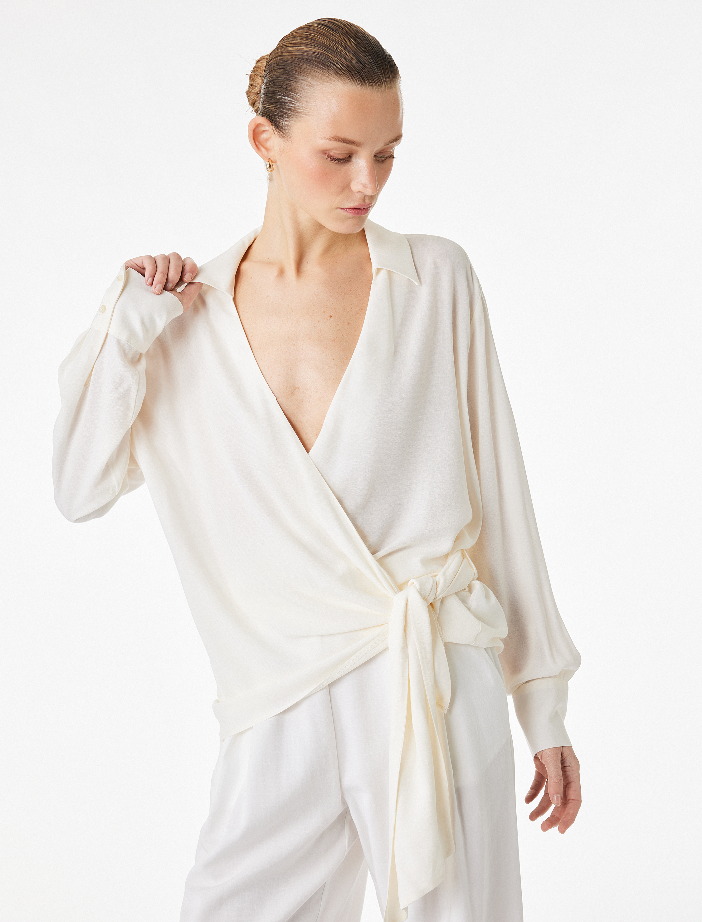   Viskon Gömlek Yaka Uzun Kollu Yandan Bağlama Detaylı Bluz