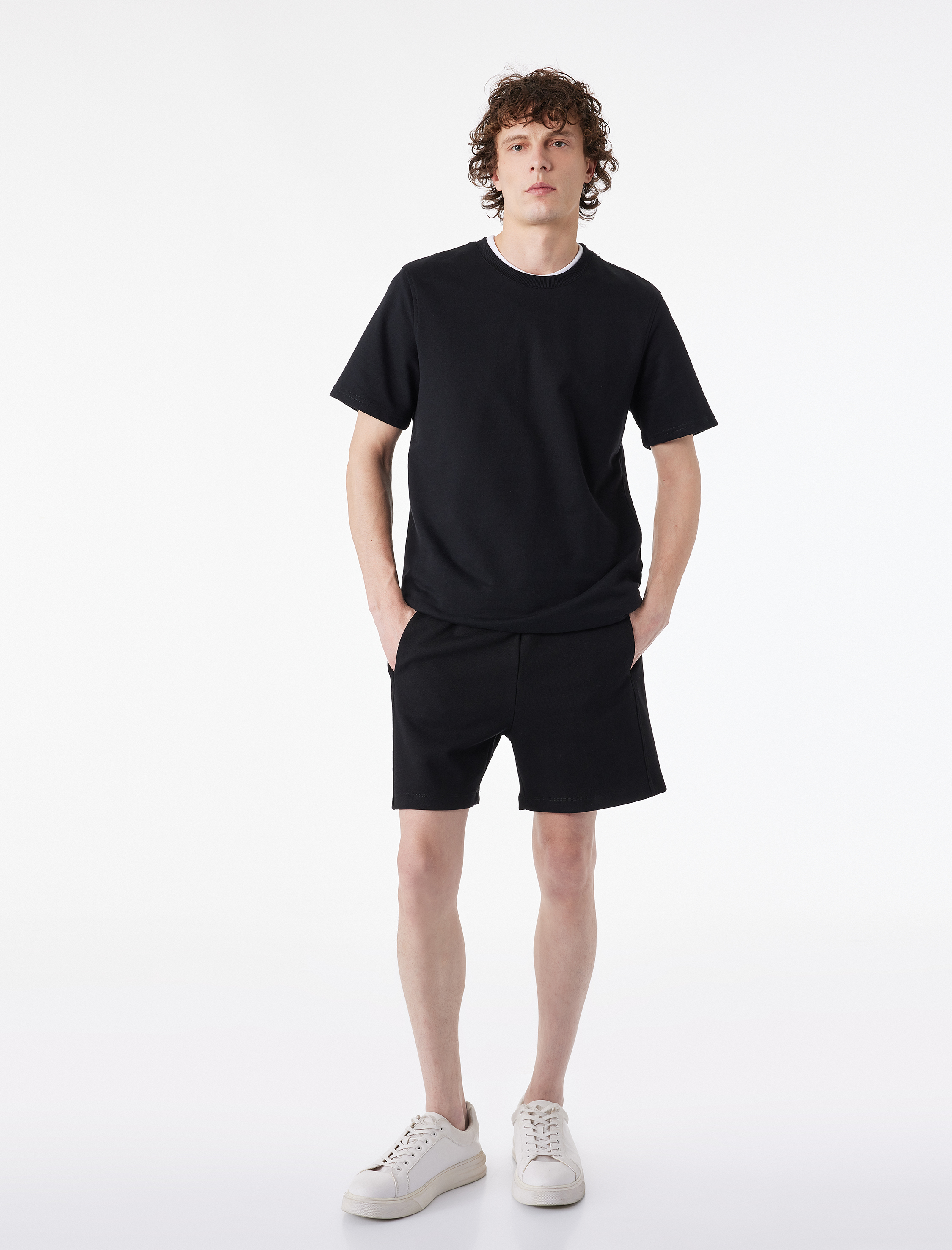   Regular Fit Kısa Kollu Bisiklet Yaka Pamuklu Basic Tişört