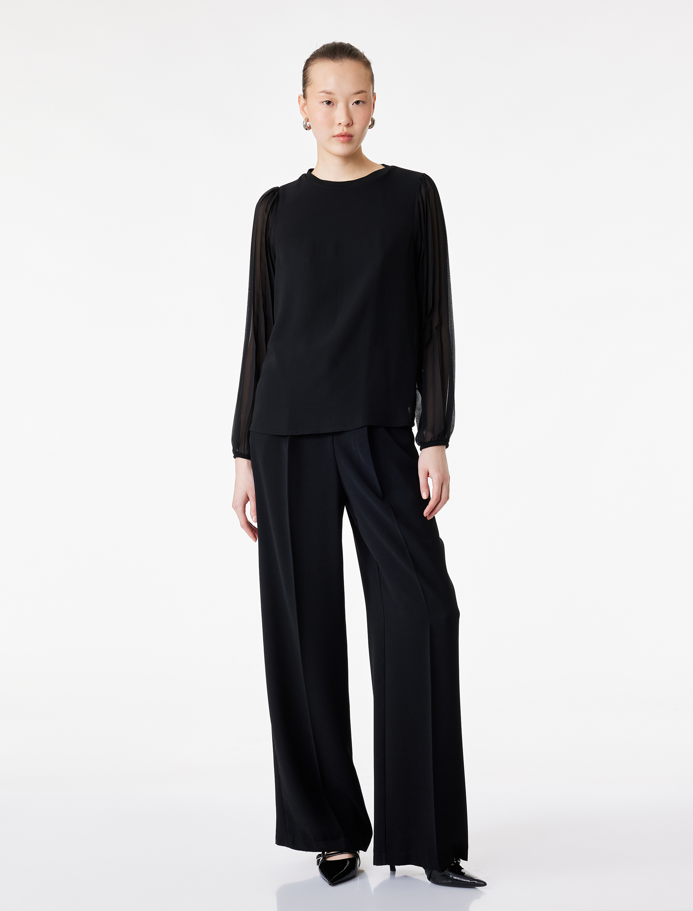   Uzun Kollu Pile Detaylı Bisiklet Yaka Şifon Bluz