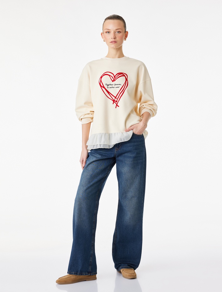  Uzun Kollu Bisiklet Yaka Kalp Baskılı Sweatshirt