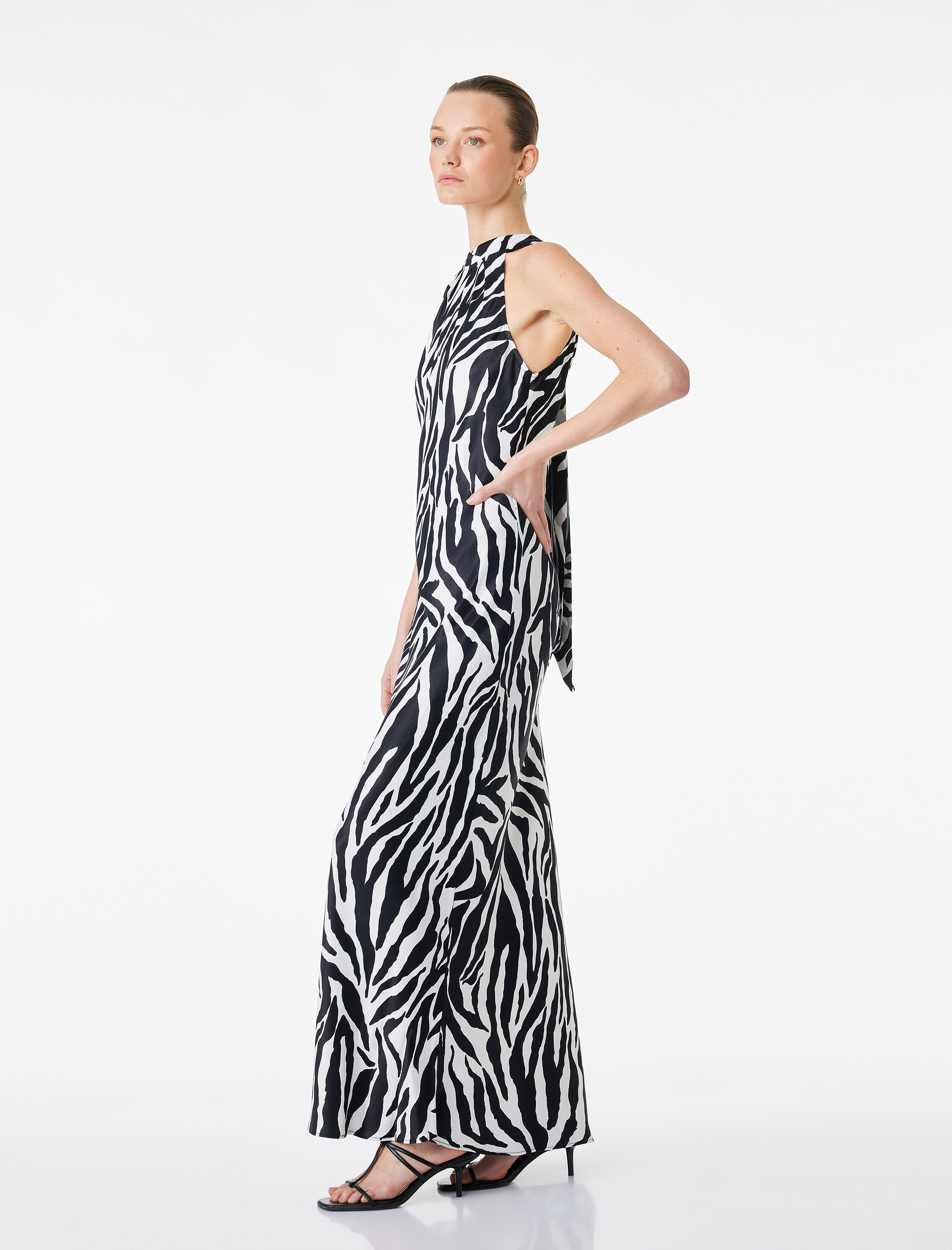   Zebra Desenli Halter Yaka Maxi Elbise
