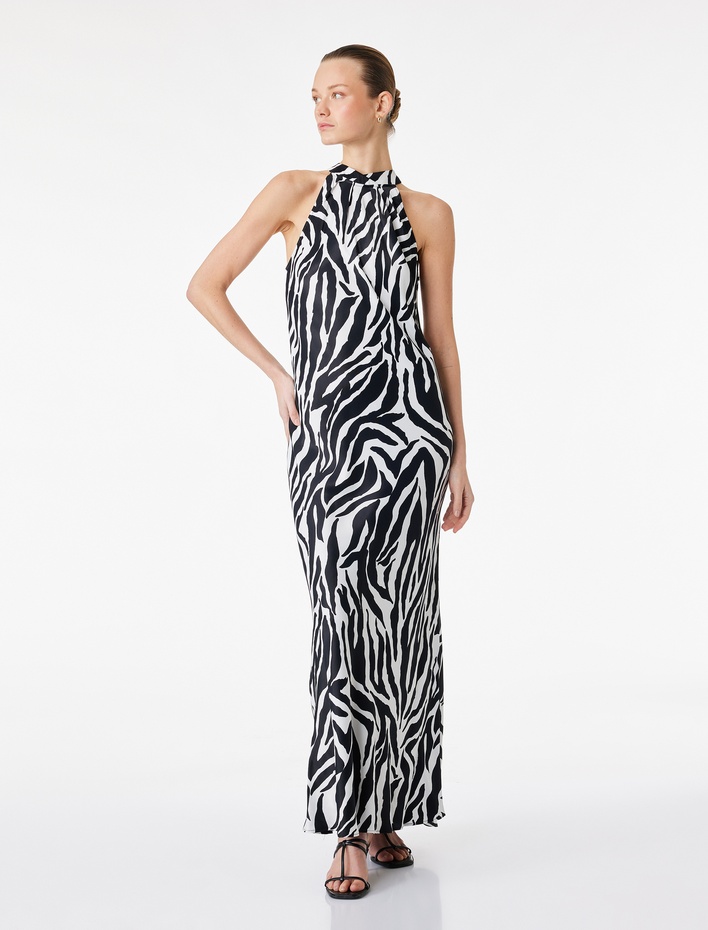  Zebra Desenli Halter Yaka Maxi Elbise