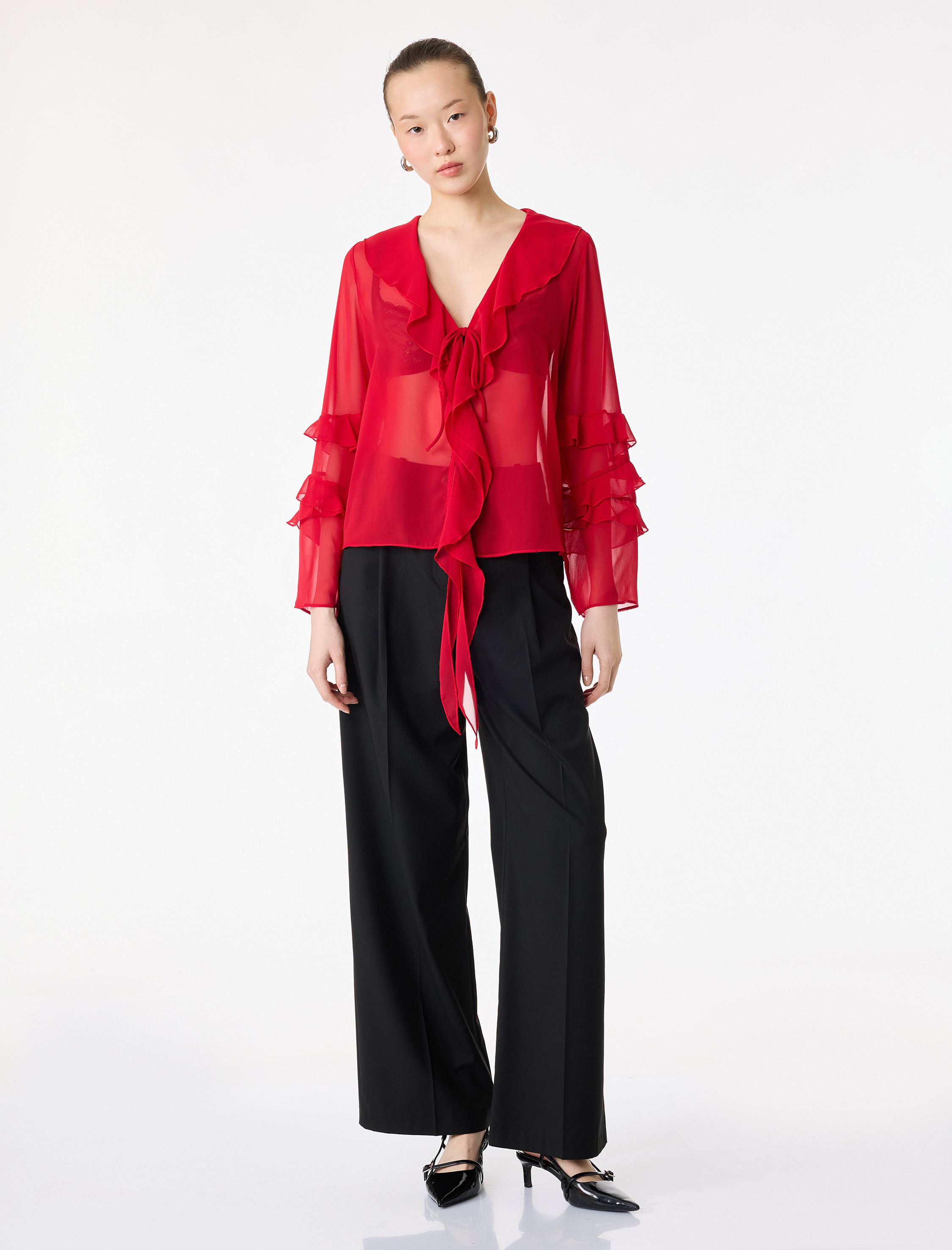   Uzun Kollu V Yaka Fırfırlı Şifon Bluz