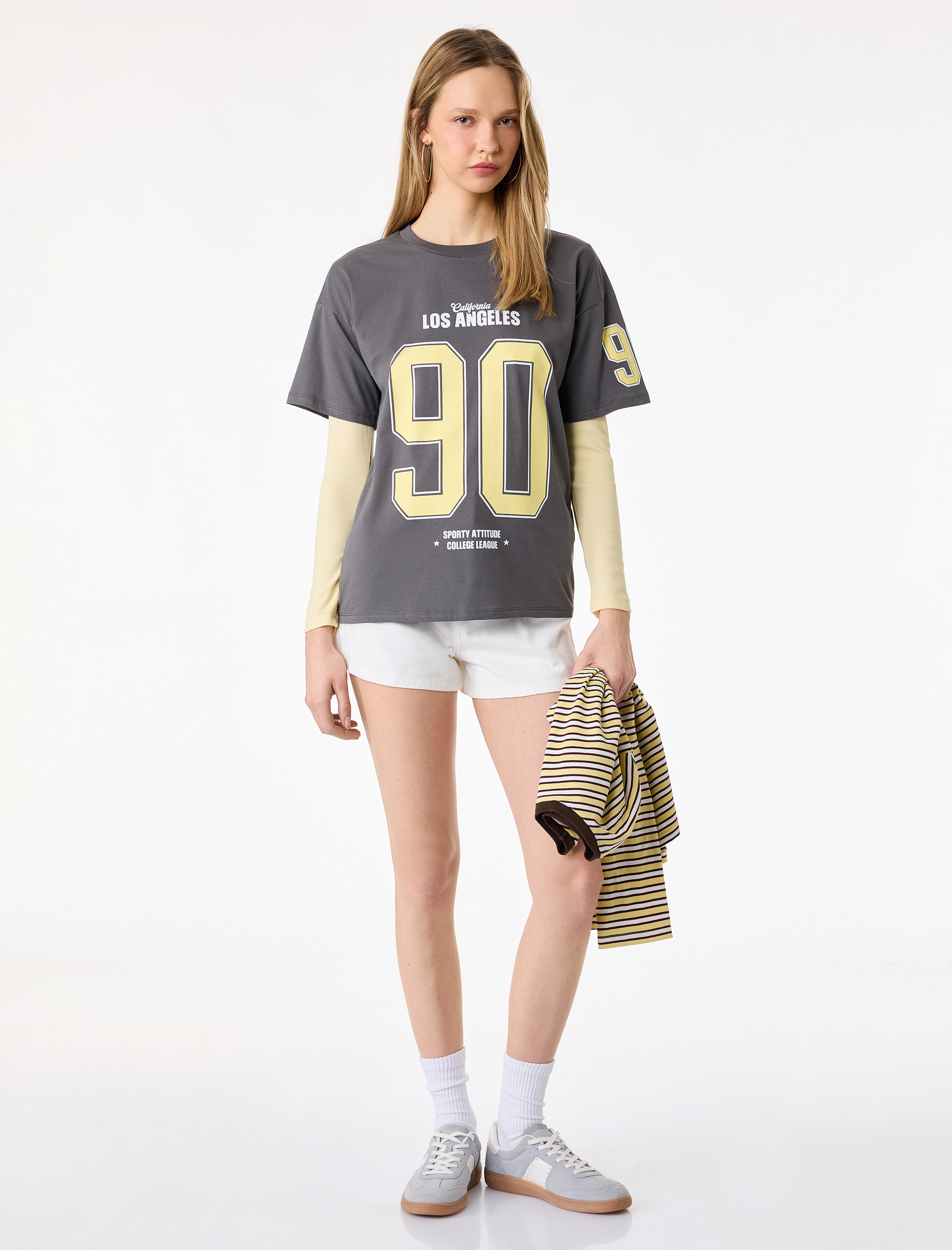   Kısa Kollu Bisiklet Yaka Pamuklu Baskılı Oversize Tişört