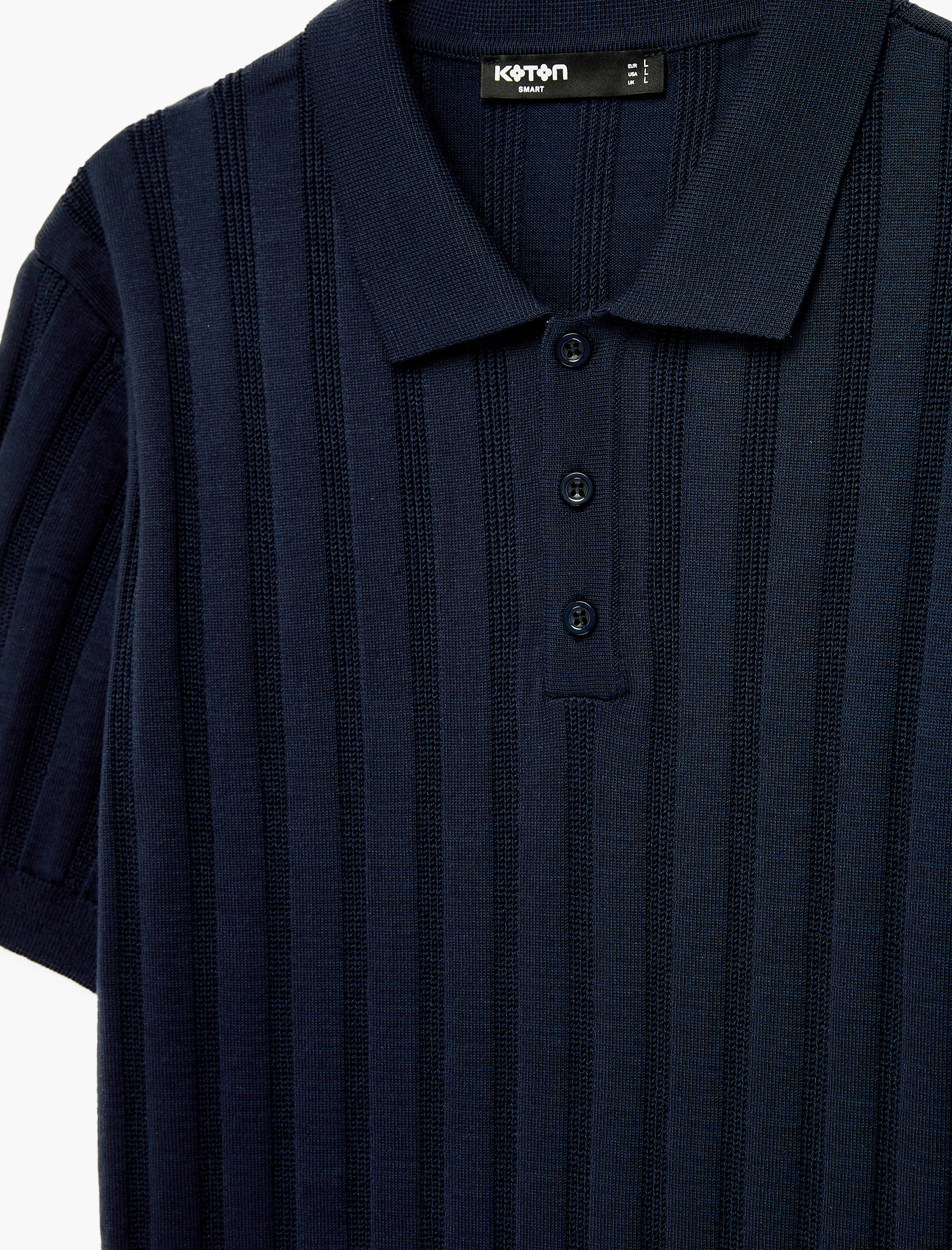   Regular Fit Kısa Kollu Dokulu Düğmeli Polo Yaka Triko Tişört