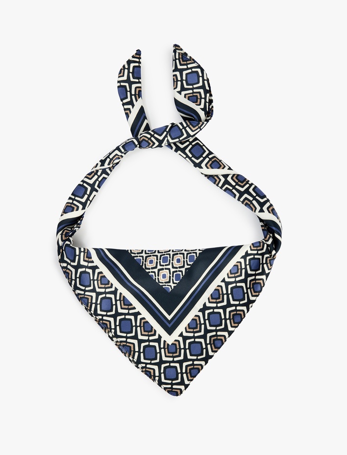 Kadın Geometrik Desenli Kare Saten Fular