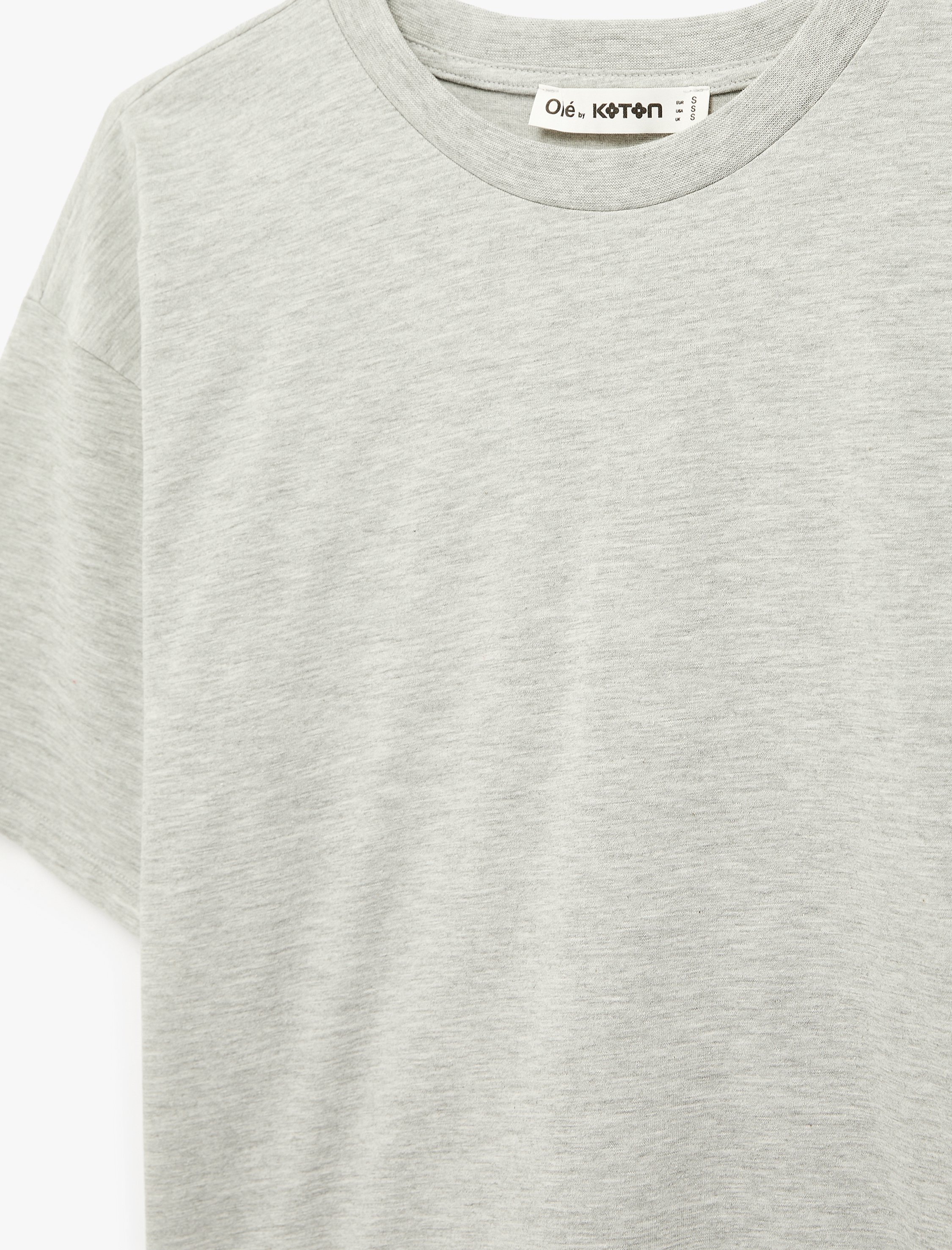   Rahat Kalıp Kısa Kollu Bisiklet Yaka Arkası Taş Detaylı Tişört