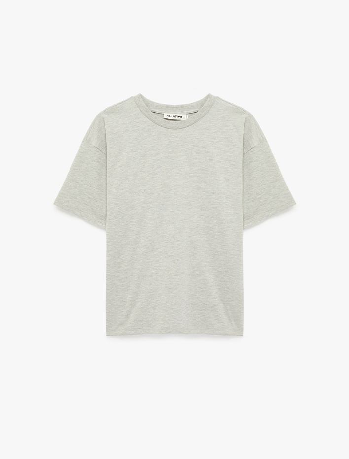  Rahat Kalıp Kısa Kollu Bisiklet Yaka Arkası Taş Detaylı Tişört