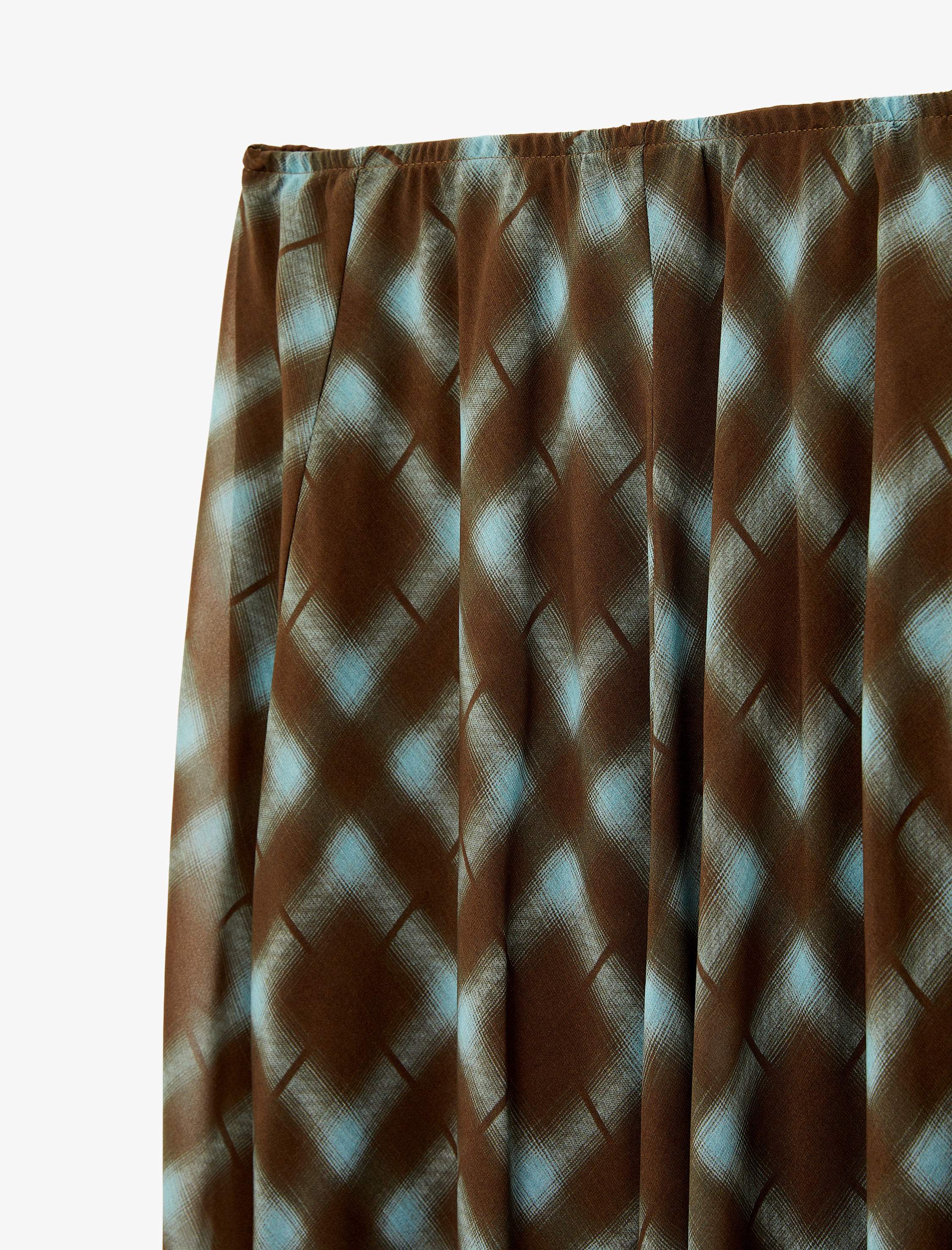   Asimetrik Kloş Kesim Kareli Şifon Midi Etek