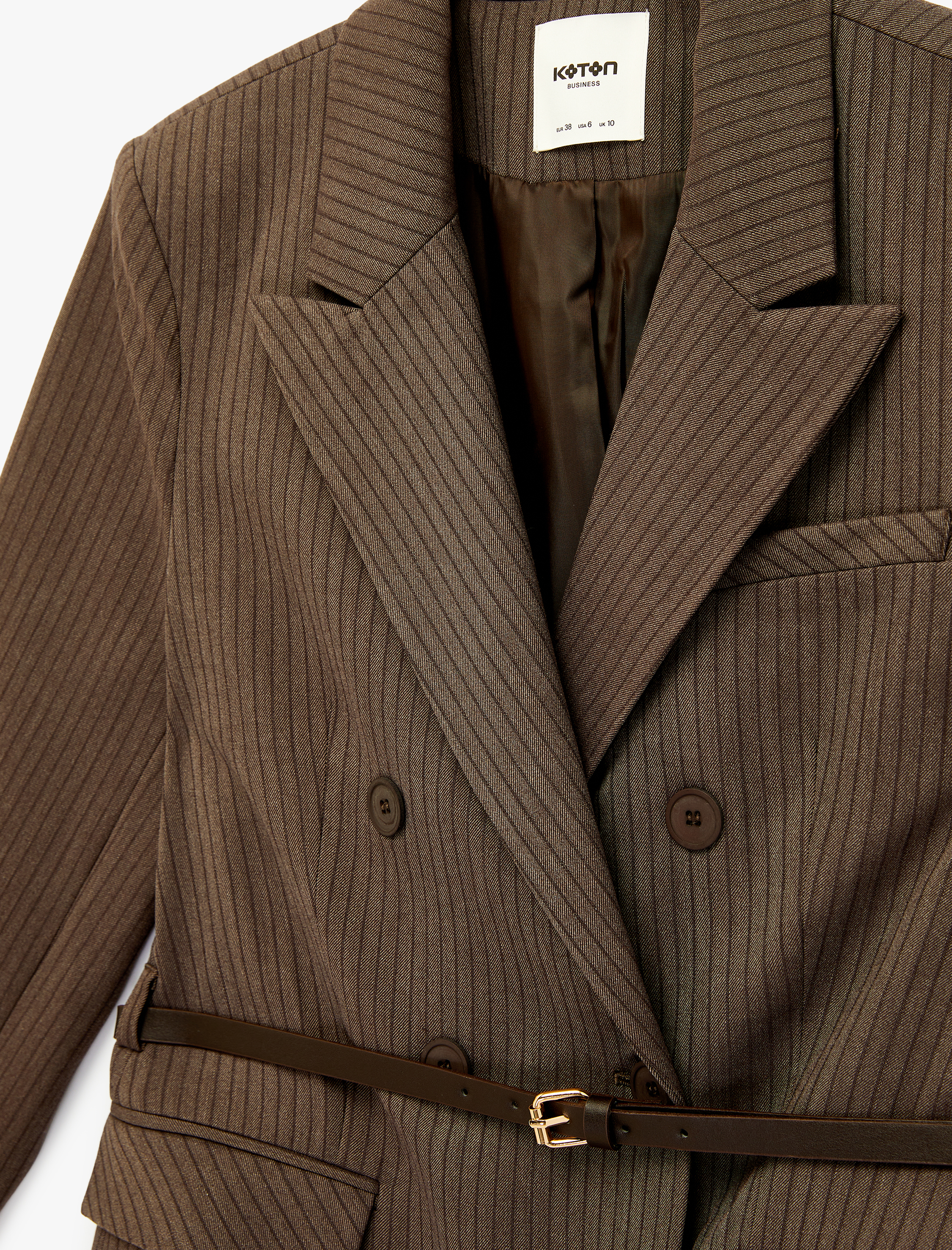   Kemer Detaylı Cepli Viskon Karışımlı Düğmeli Kruvaze Yaka Blazer Ceket