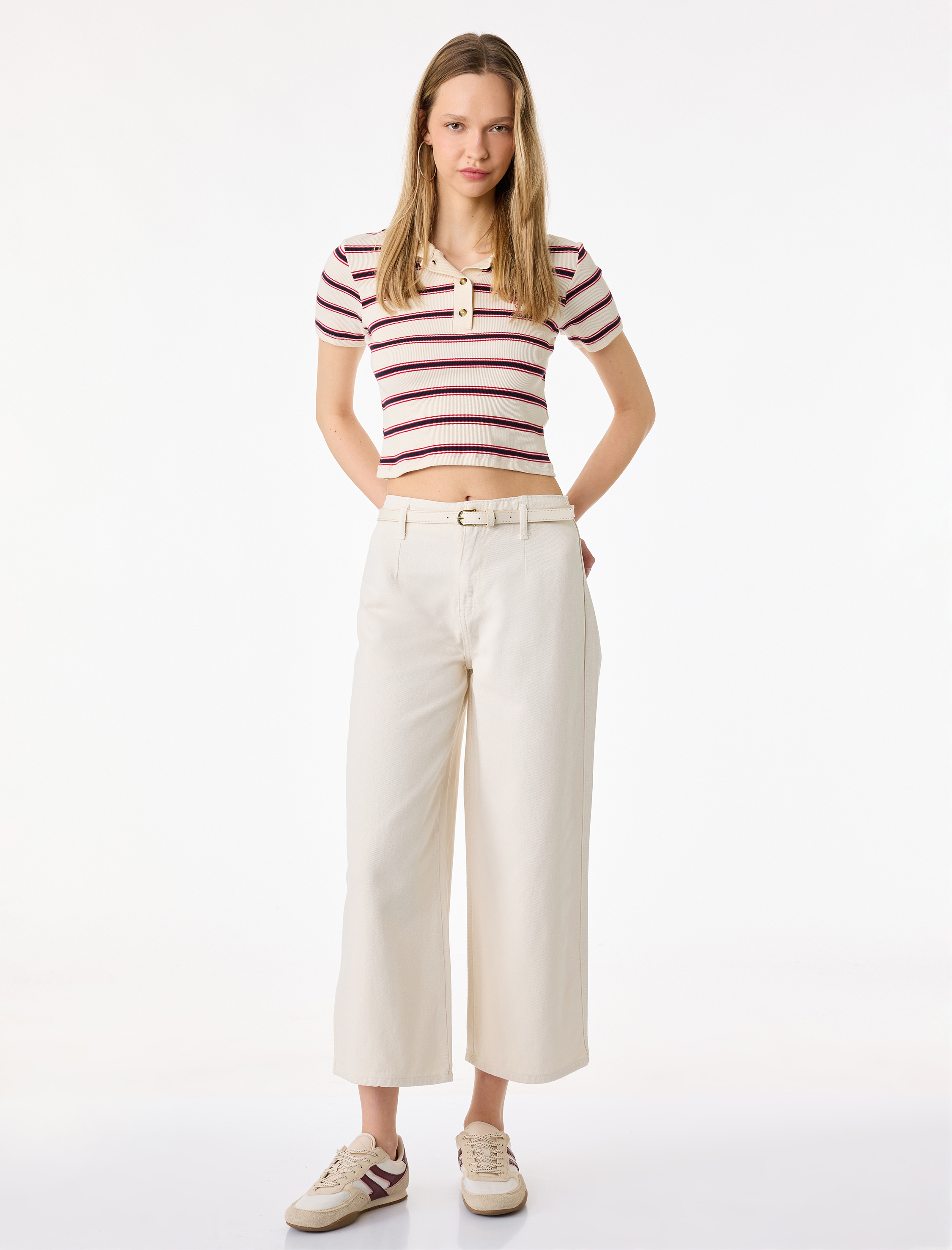   Kemer Detaylı Pamuklu Kısa Geniş Paça Pantolon - Wide Leg Jeans