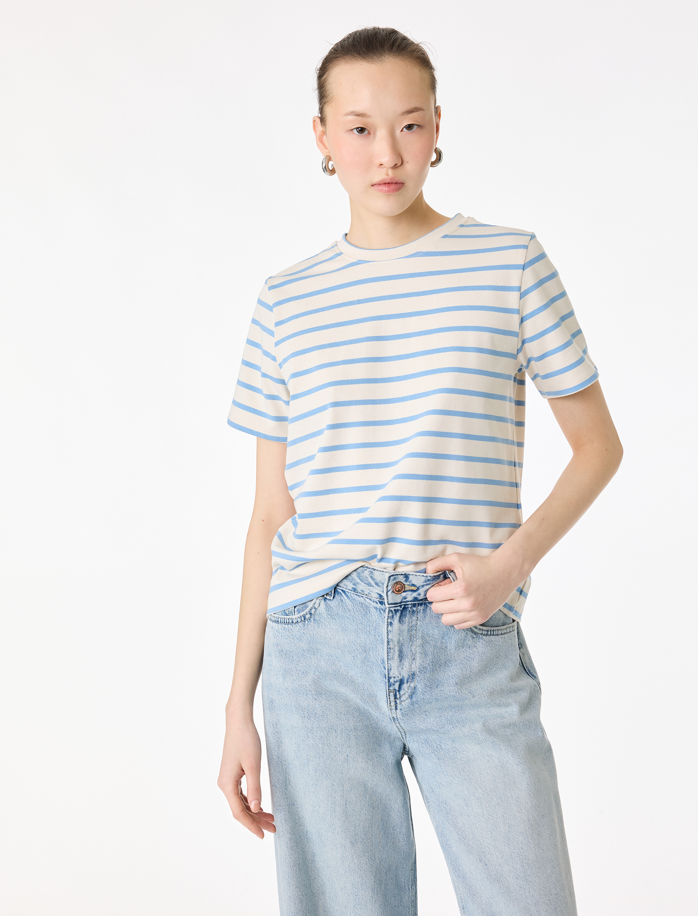   Pamuklu Kısa Kollu Bisiklet Yaka Çizgili Tişört