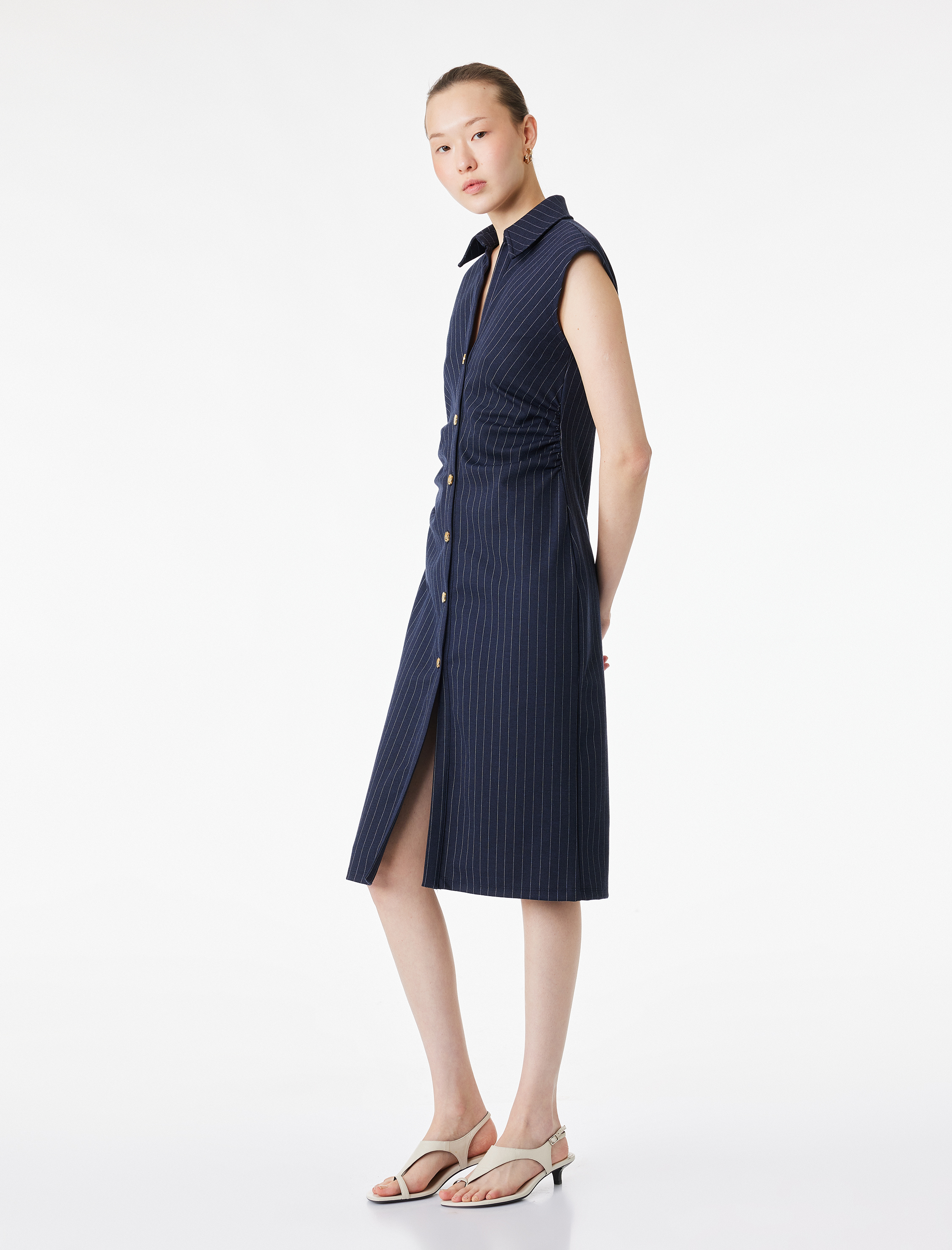   Slim Fit Drape Detaylı Düğmeli Kolsuz Midi Boy Gömlek Elbise