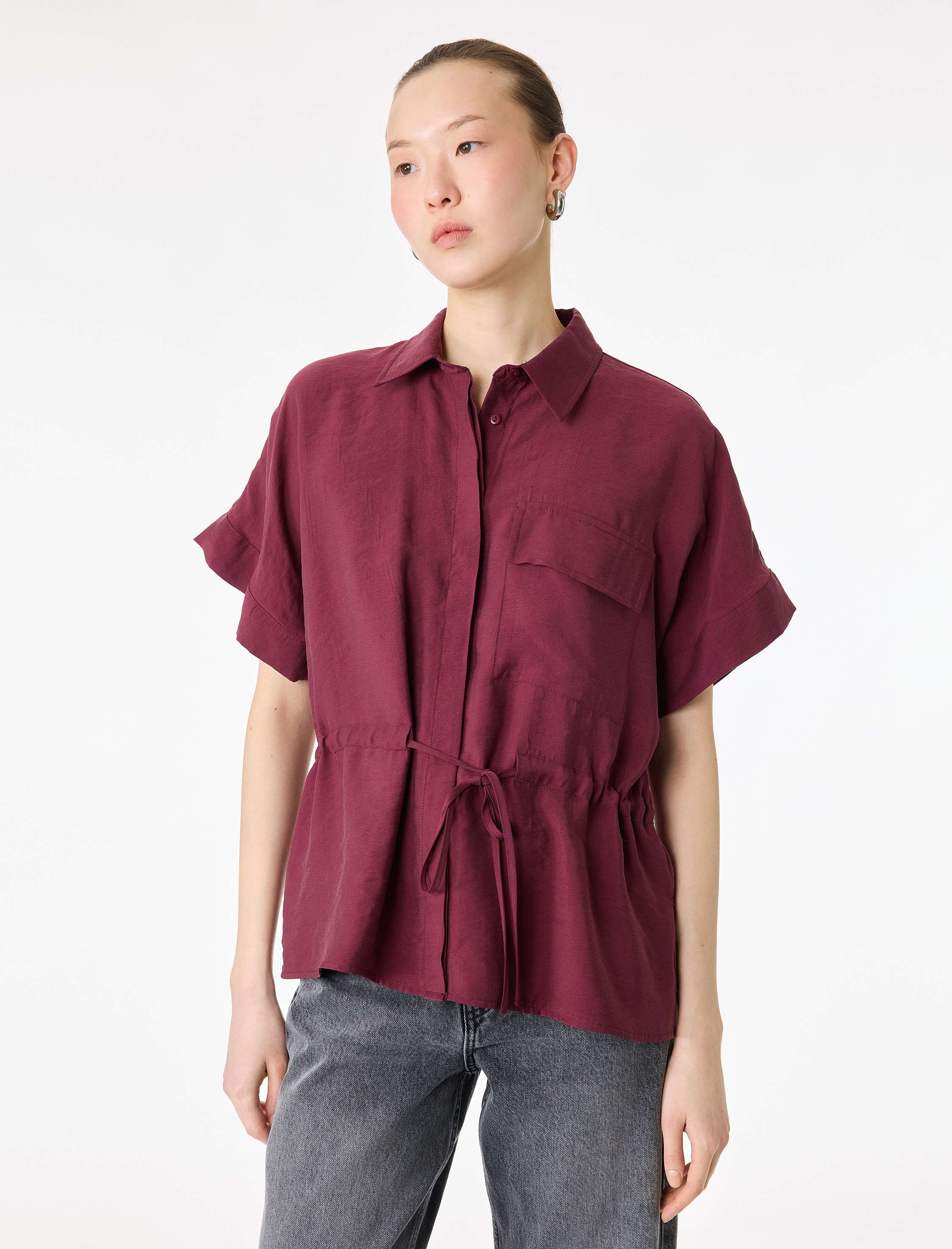   Modal Kumaş Kısa Kollu Cepli Belden Bağlama Detaylı Gömlek