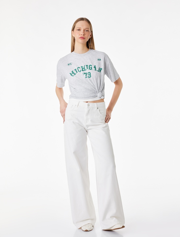  Rahat Kalıp Kısa Kollu Bisiklet Yaka Baskılı Tişört