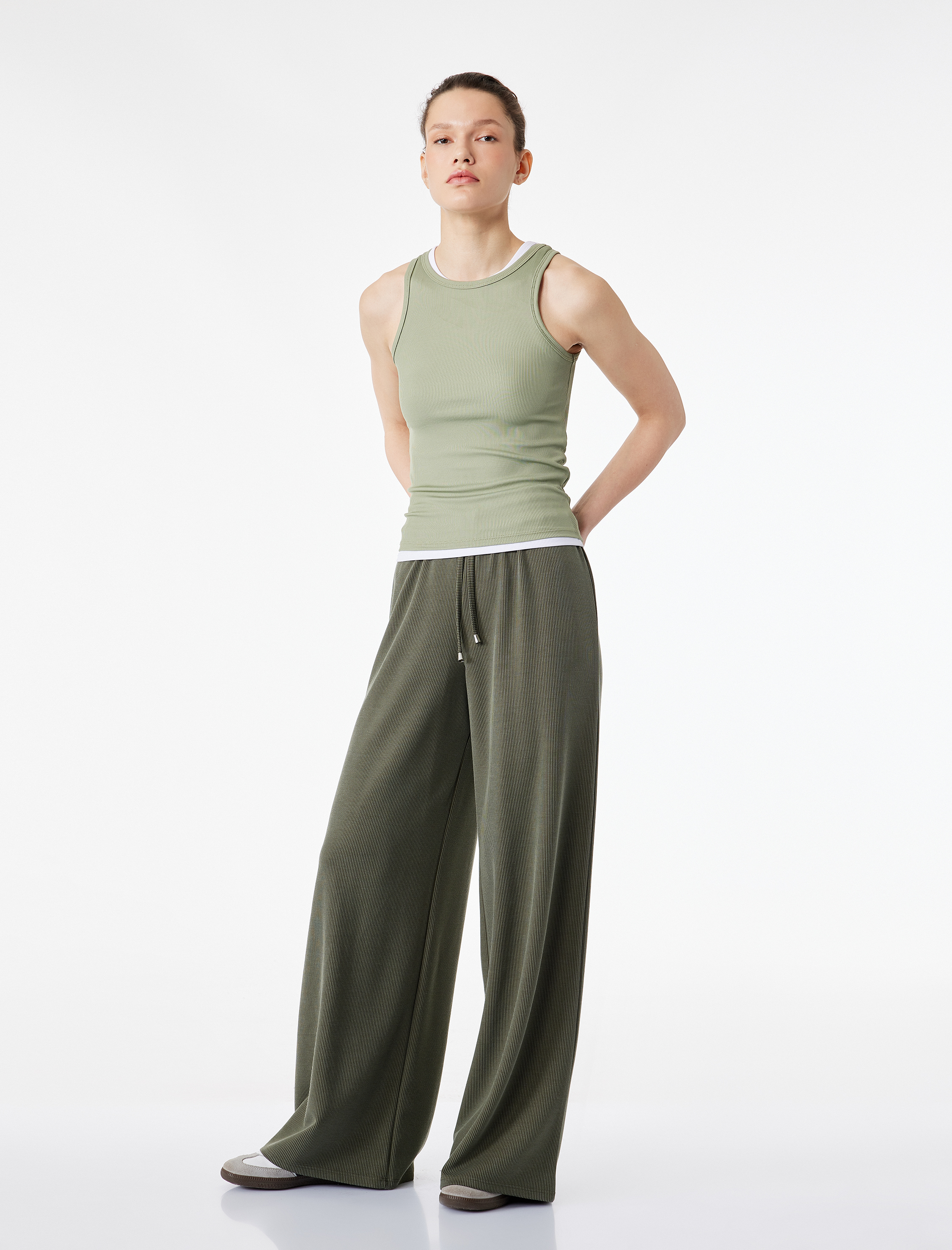   Modal Kumaş Karışımlı Beli Lastikli Bağcıklı Bol Paça Eşofman Altı