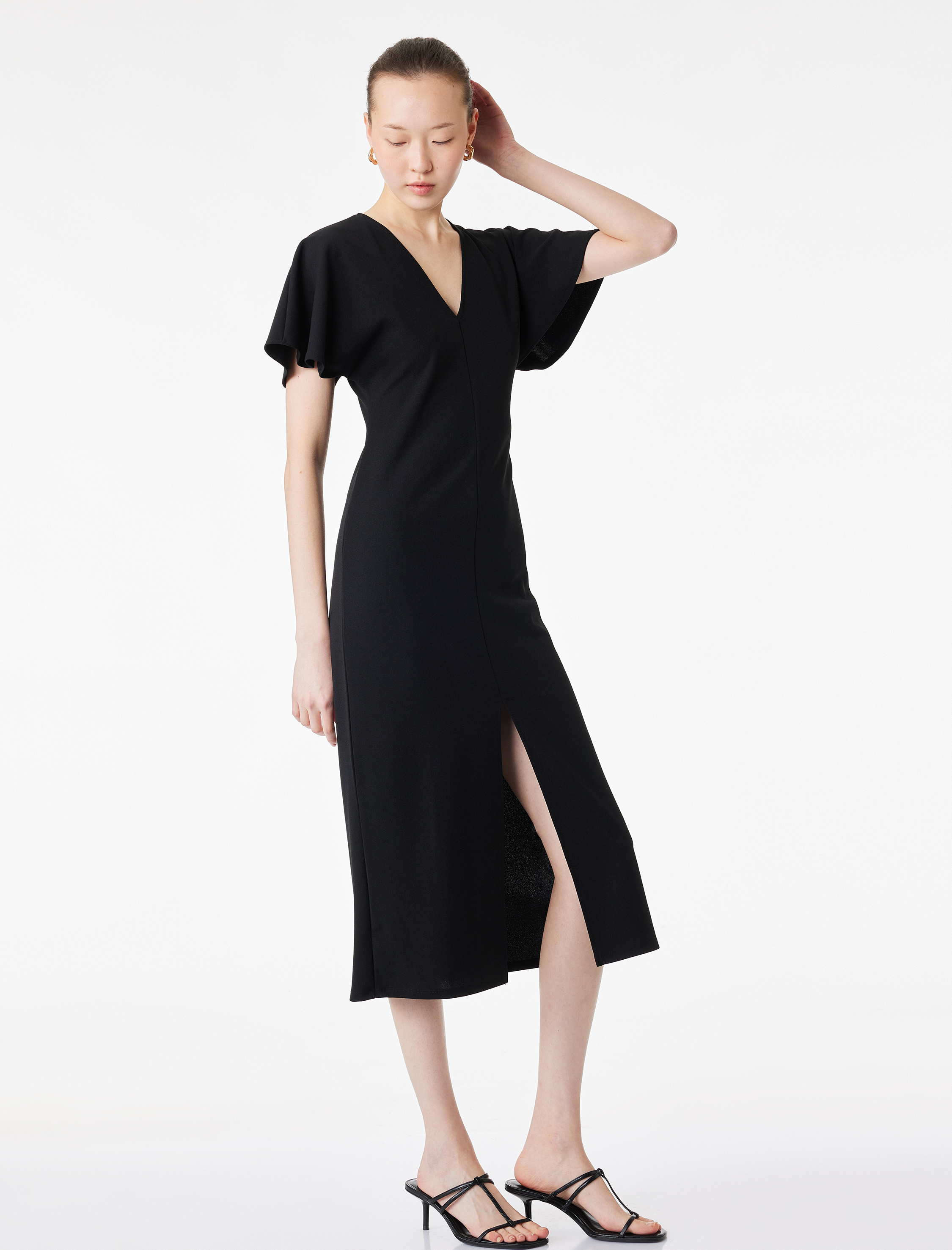   Krep Scuba Kumaş Kısa Yarasa Kollu Yırtmaçlı V Yaka Midi Elbise