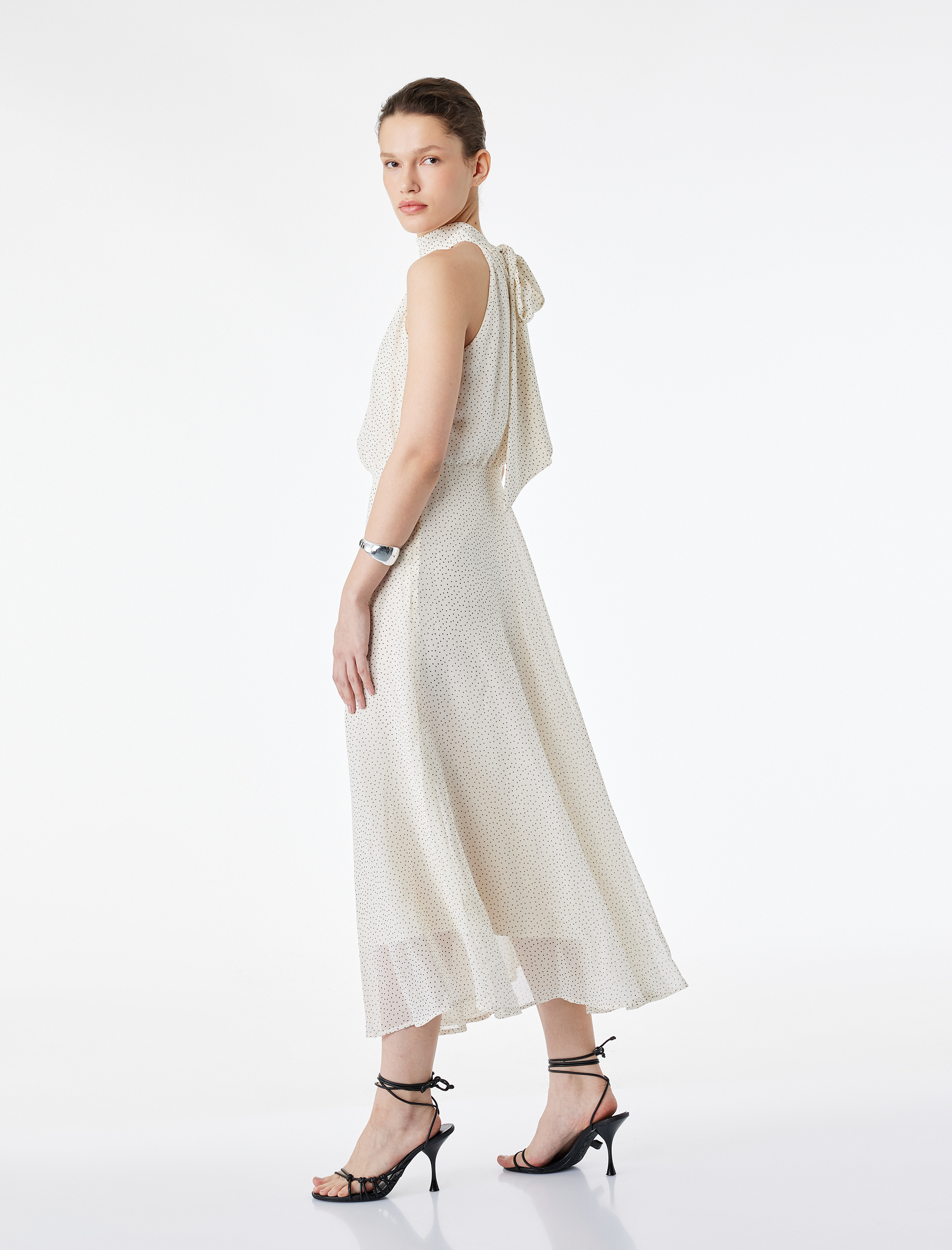   Midi Boy Puantiyeli Halter Yaka Şifon Elbise