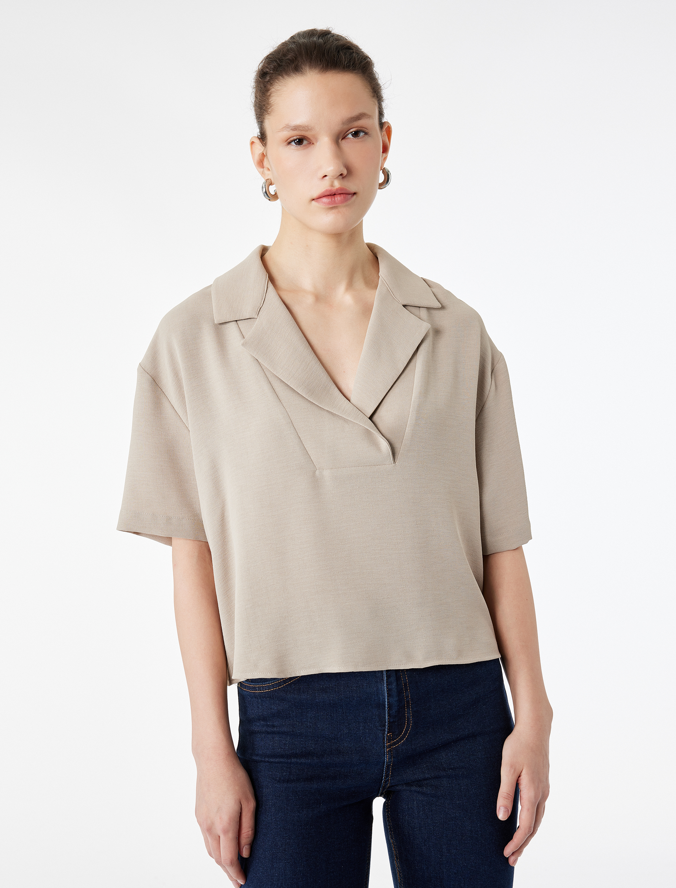   Regular Fit Kısa Kollu Ceket Yaka Bluz