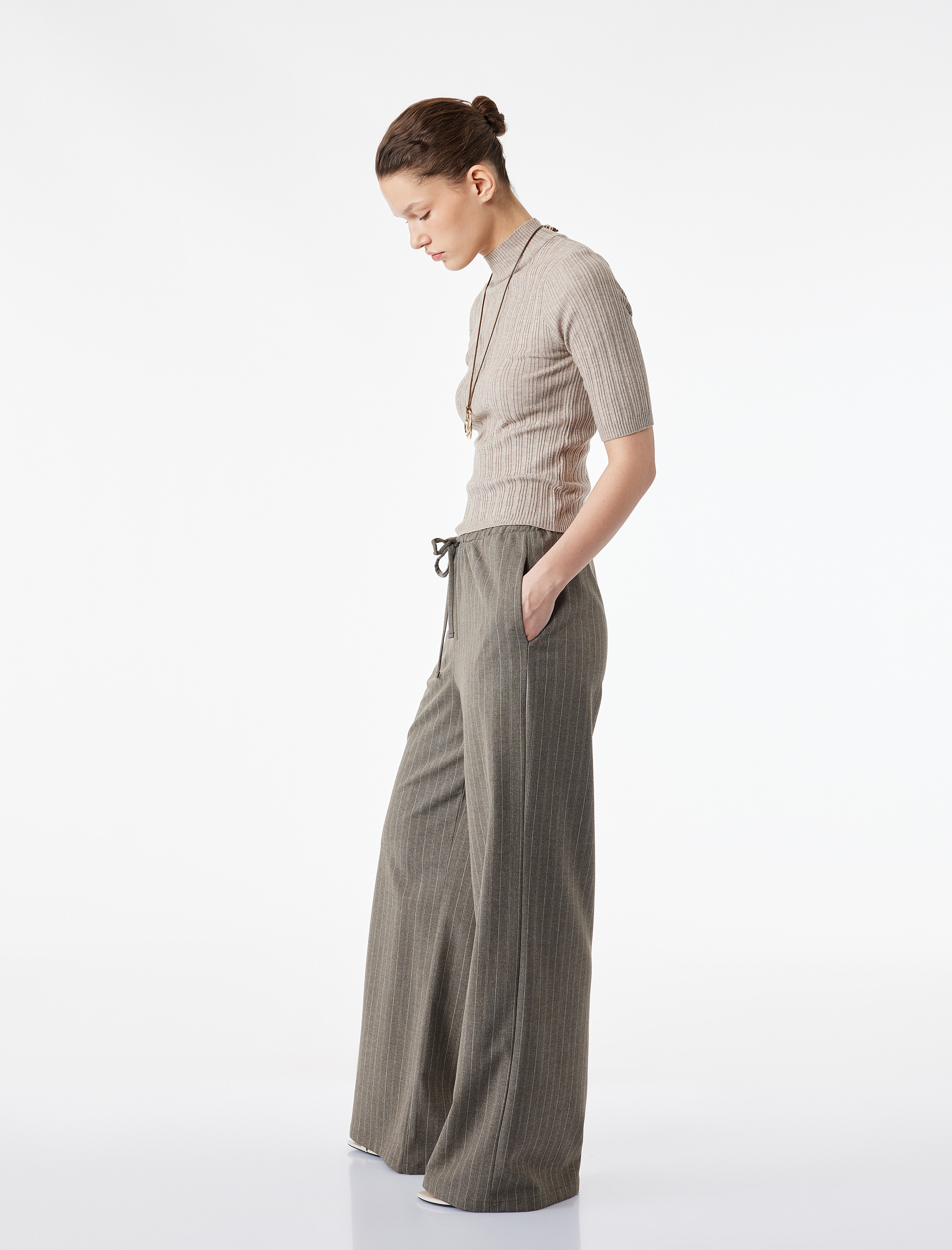   Beli Bağcıklı Cepli Geniş Paça Çizgili Pantolon