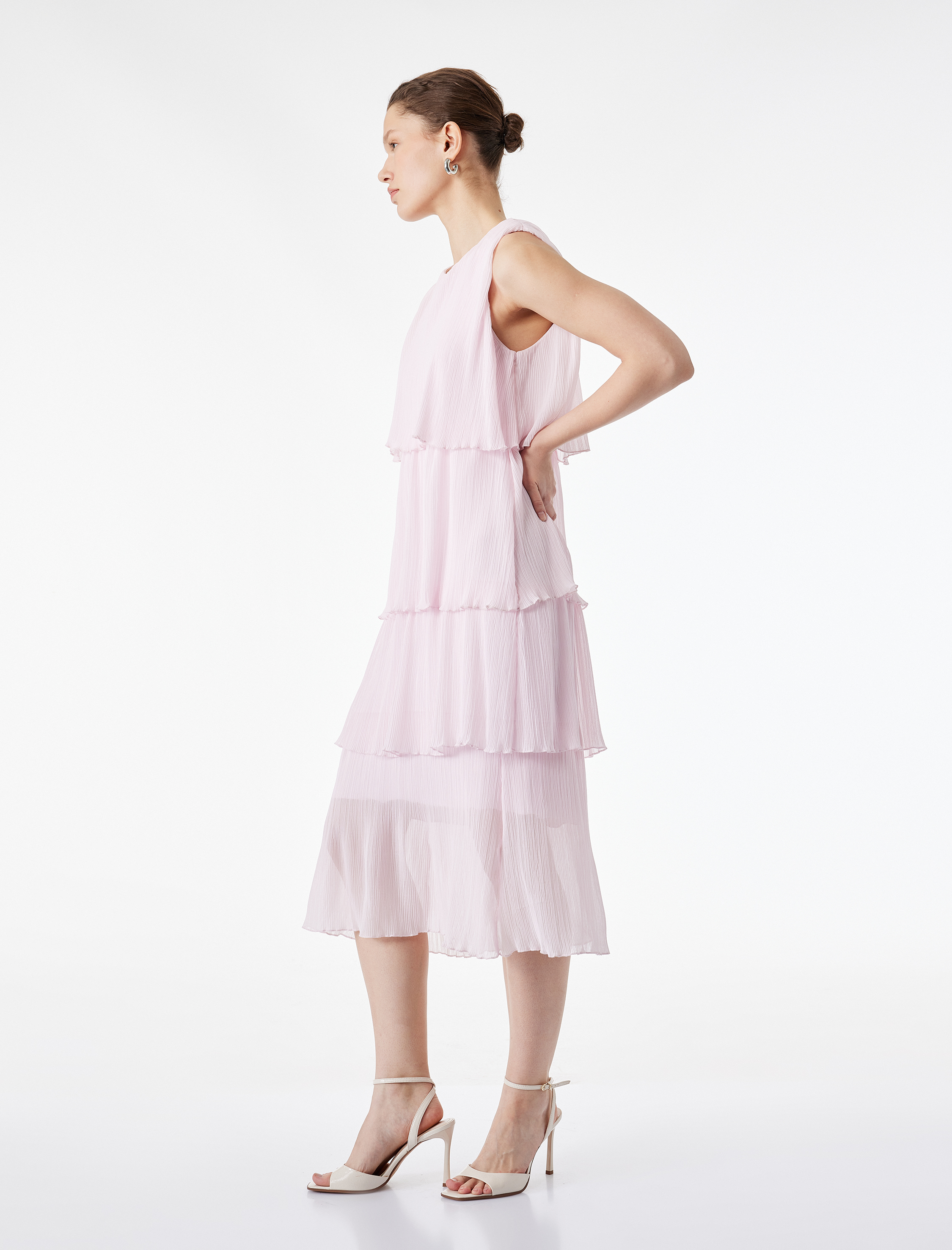   Kolsuz Bisiklet Yaka Kat Kat Volümlü Midi Şifon Elbise