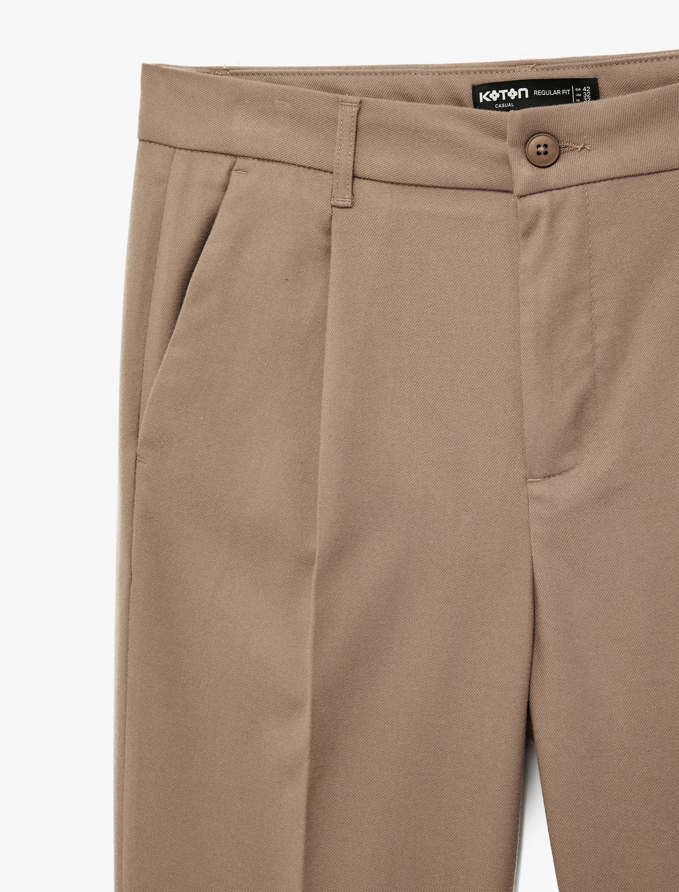   Regular Fit Viskon Karışımlı Cepli Düğmeli Pileli Kumaş Pantolon