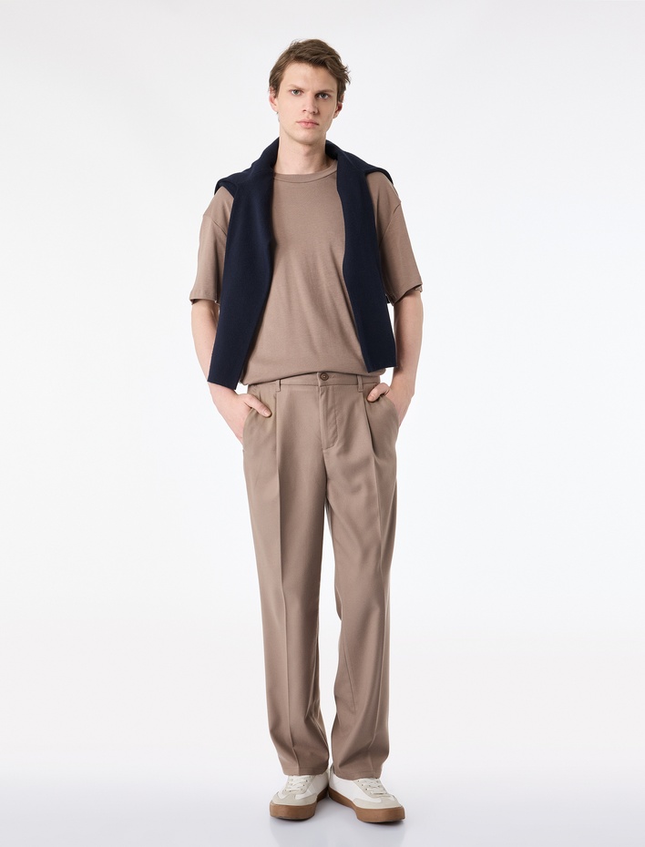  Regular Fit Viskon Karışımlı Cepli Düğmeli Pileli Kumaş Pantolon