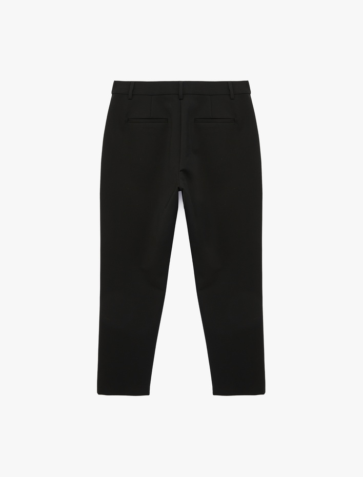  Regular Fit Cep Detaylı Normal Bel Düz Paça Kumaş Pantolon