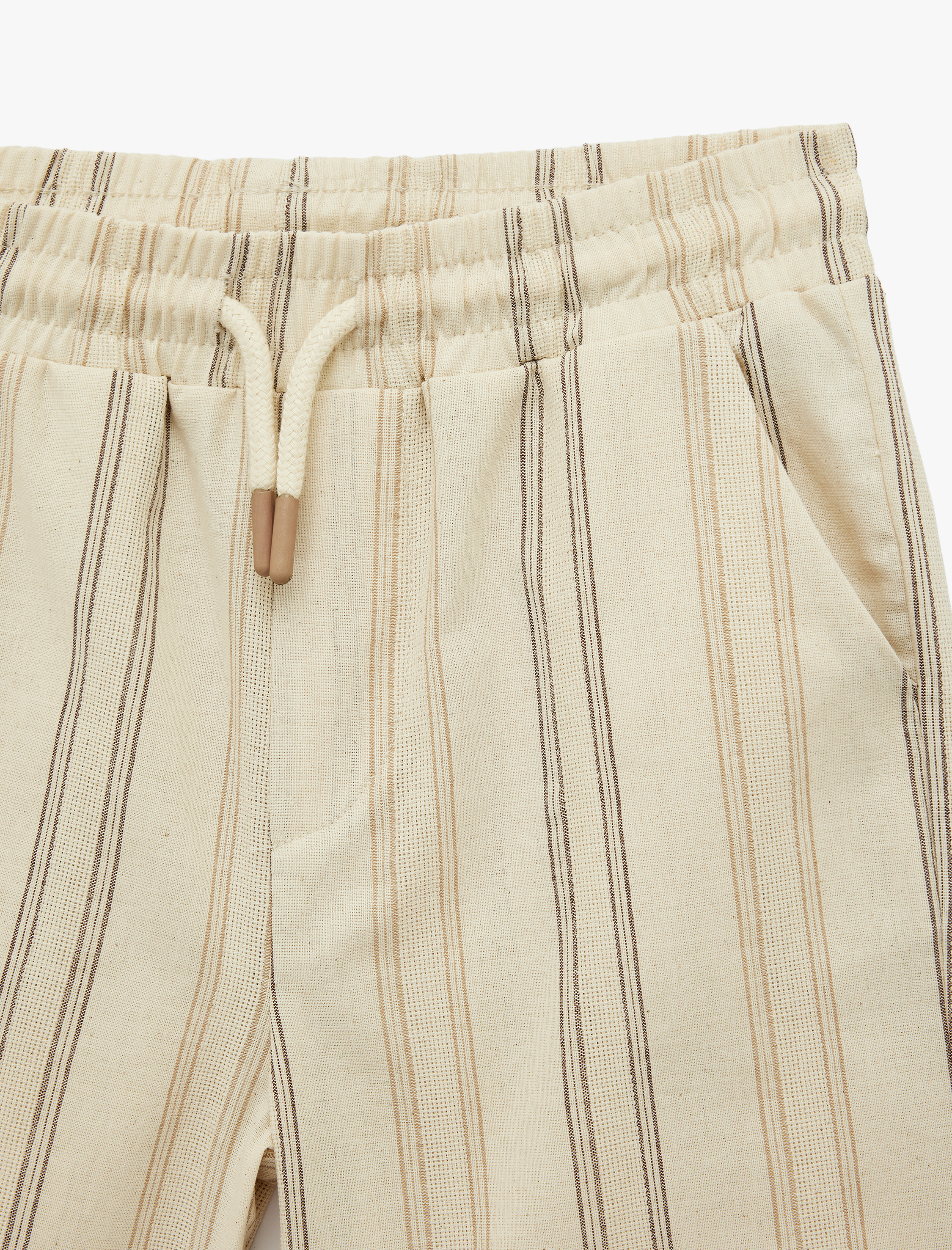  Erkek Çocuk Pamuklu Cep Detaylı Beli Bağcıklı Çizgili Şort