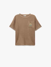 Bisiklet Yaka Kısa Kollu Nakış Detaylı Cepli Viskon Triko Tişört