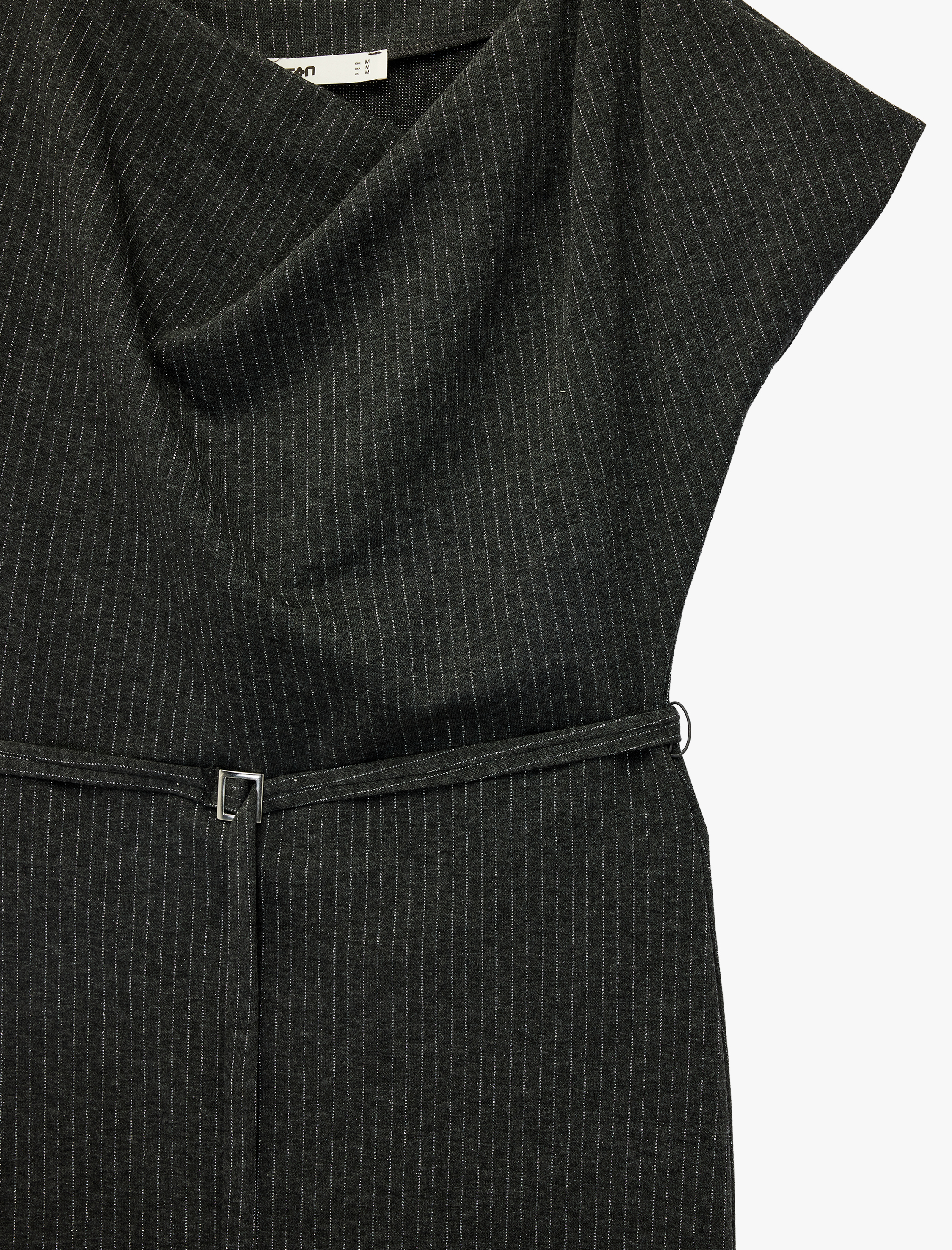   Slim Fit Parıltılı Kolsuz Kemerli Degaje Yaka Midi Elbise