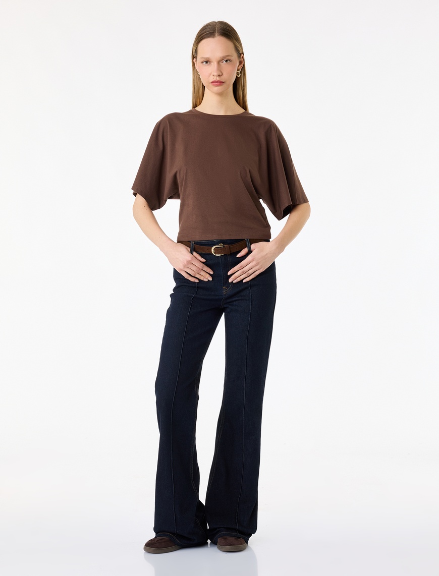 Kahve Pamuklu Slim Fit Kısa Yarasa Kollu Bisiklet Yaka Tişört