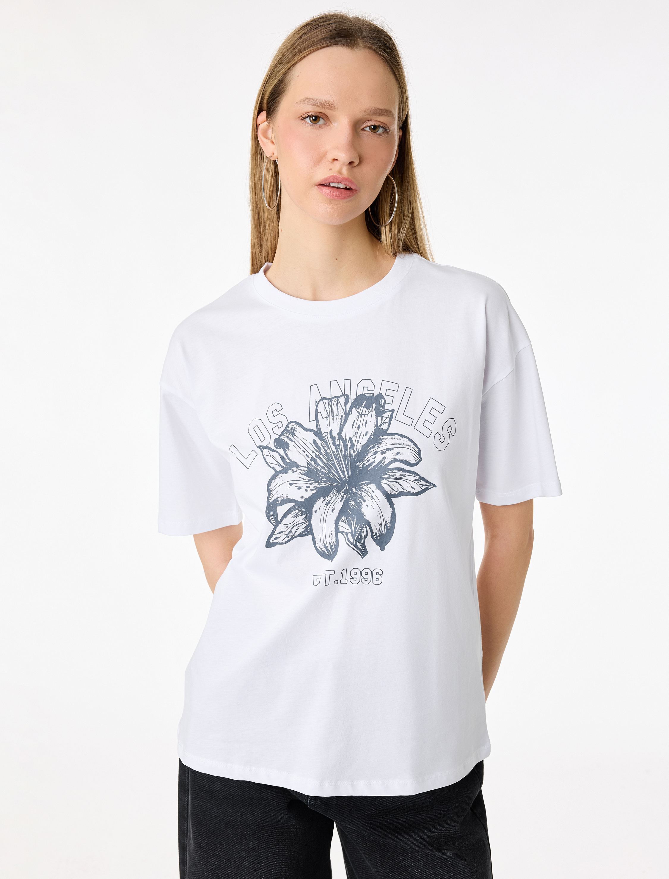   Çiçek Baskılı Rahat Kalıp Kısa Kollu Bisiklet Yaka Pamuklu Tişört