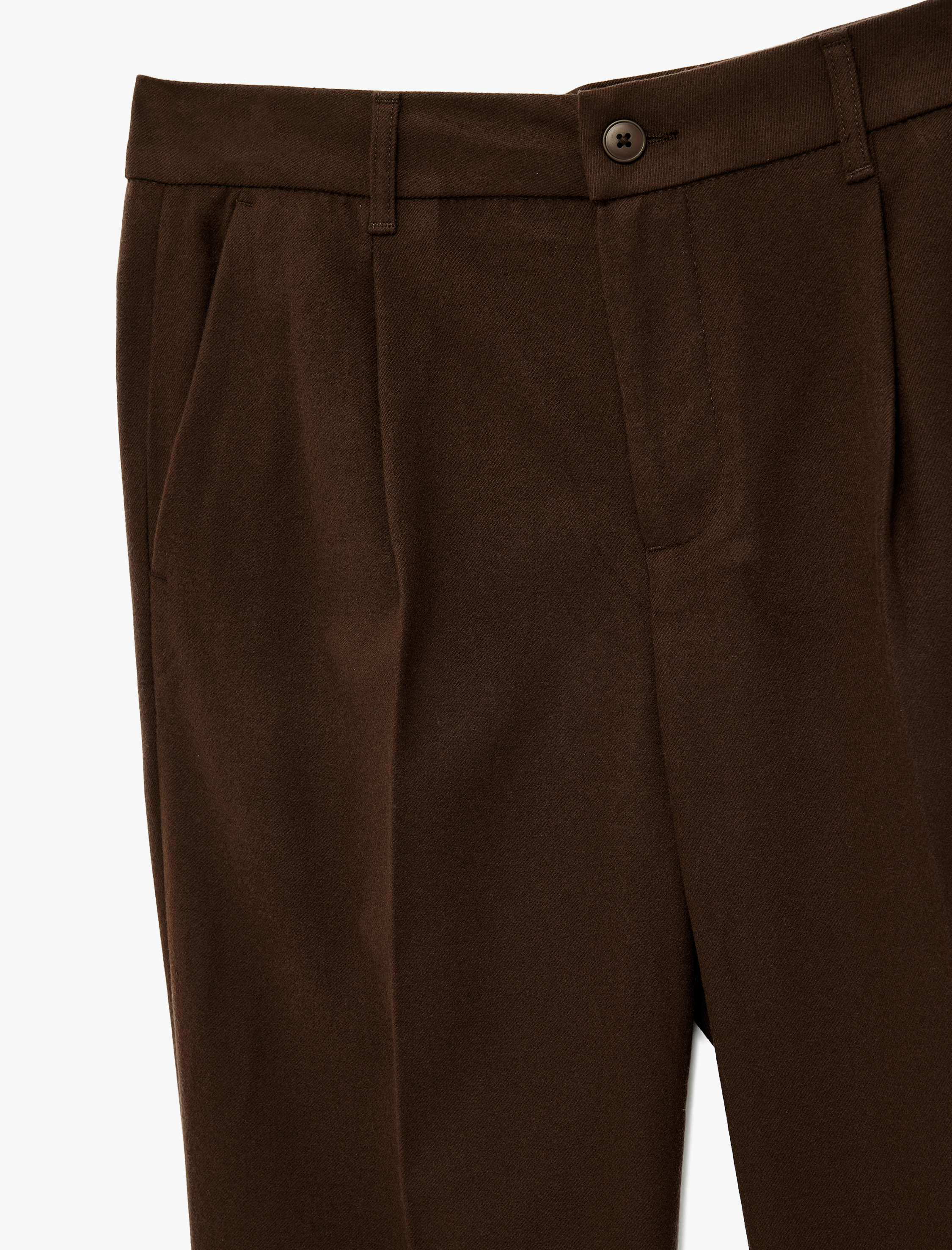   Regular Fit Viskon Karışımlı Cepli Düğmeli Pileli Kumaş Pantolon