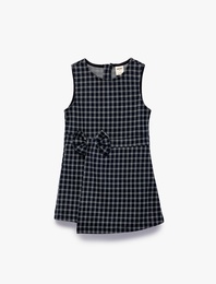 Fiyonk Detaylı Kolsuz Bisiklet Yaka Ekoseli Tulum