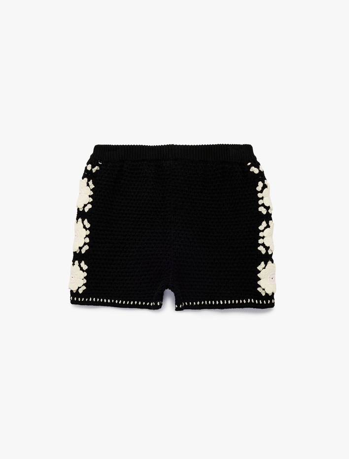 Kız Çocuk Pamuklu Beli Lastikli Desenli Triko Şort