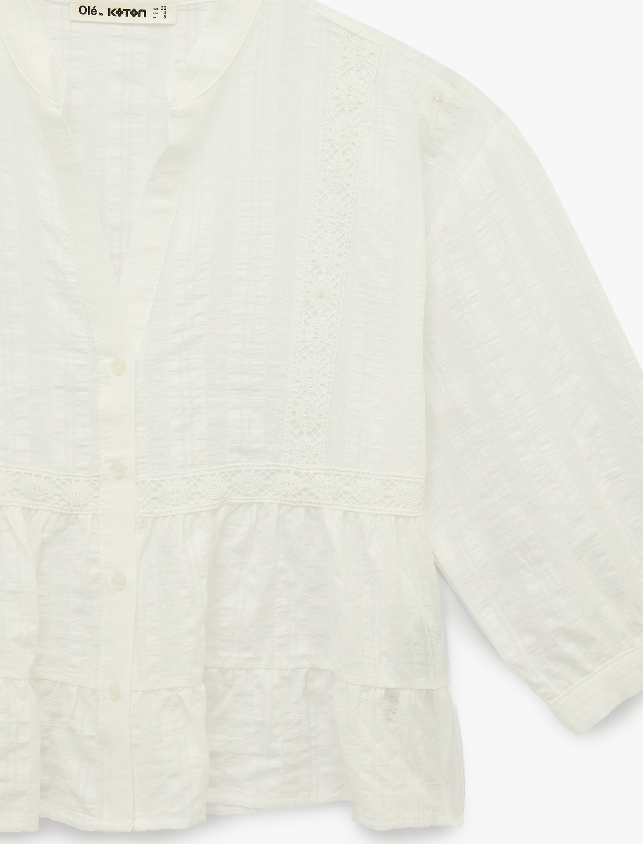   3/4 Kol Pamuklu V Yaka  Düğmeli Volanlı Brodeli Bluz