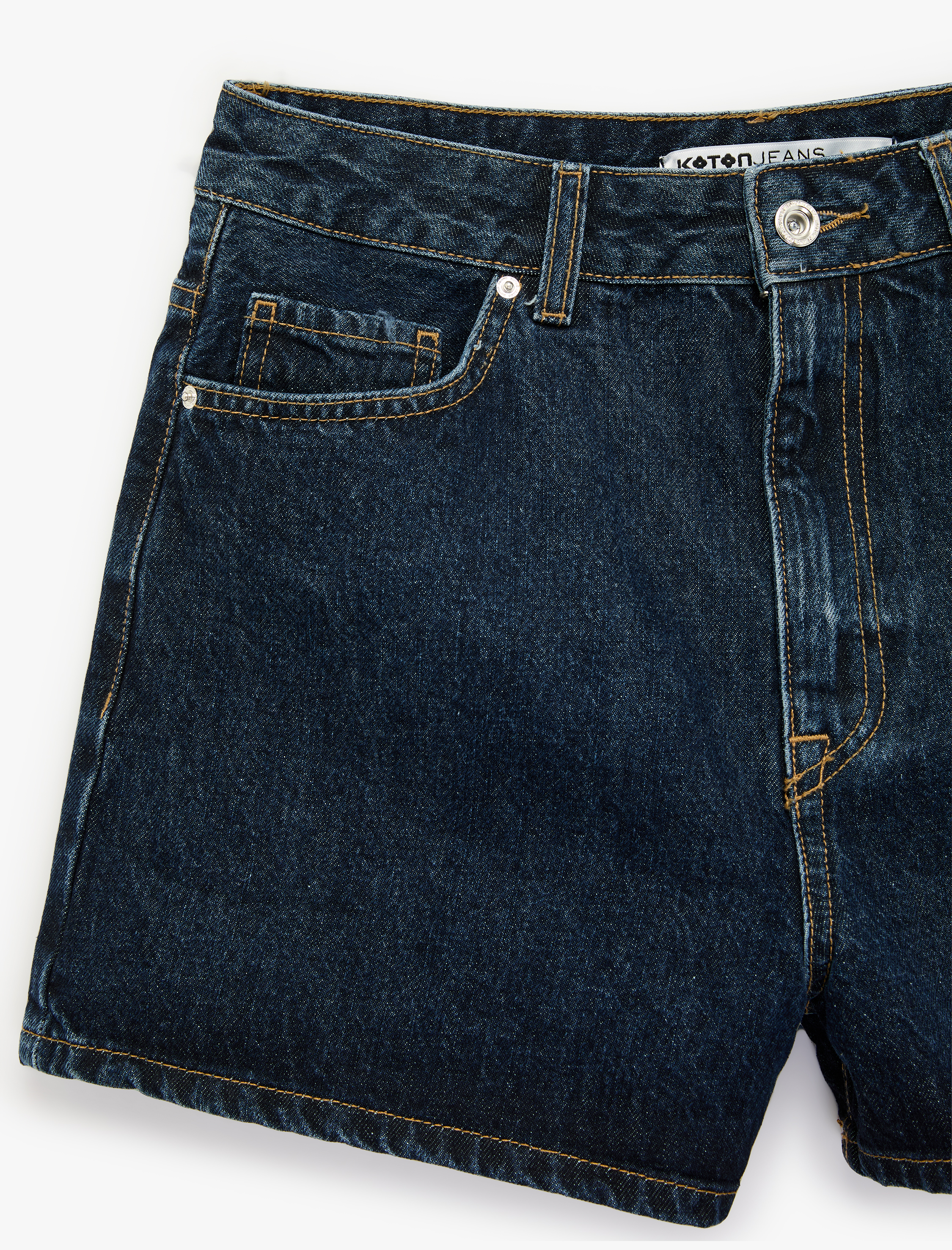   Normal Bel Düğmeli Pamuklu Rahat Kalıp Mini Denim Şort