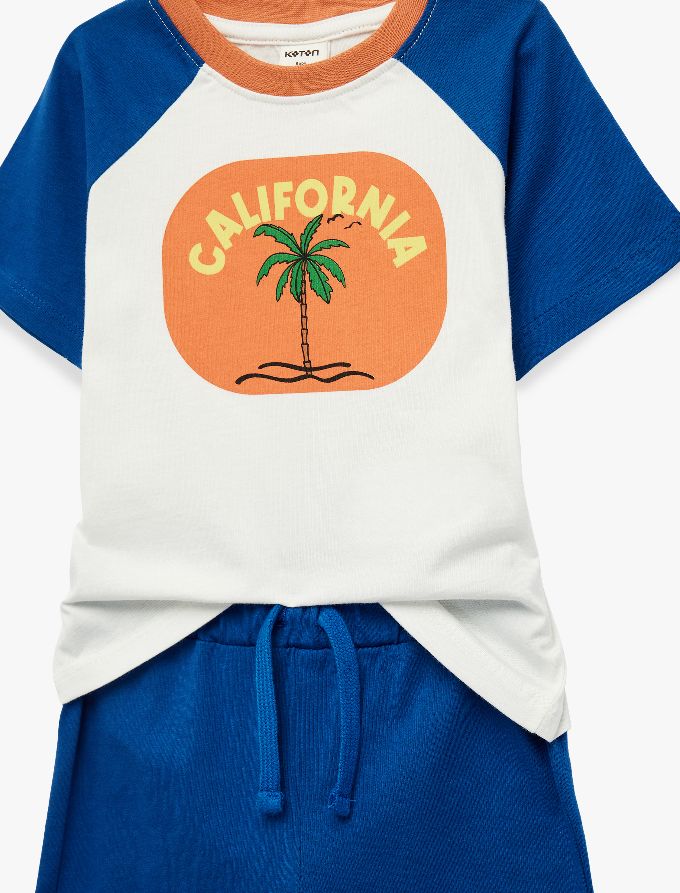  Erkek Bebek Baskılı Kısa Kollu Bisiklet Yaka Pamuklu Tişört ve Şort Takımı - 2'li Set