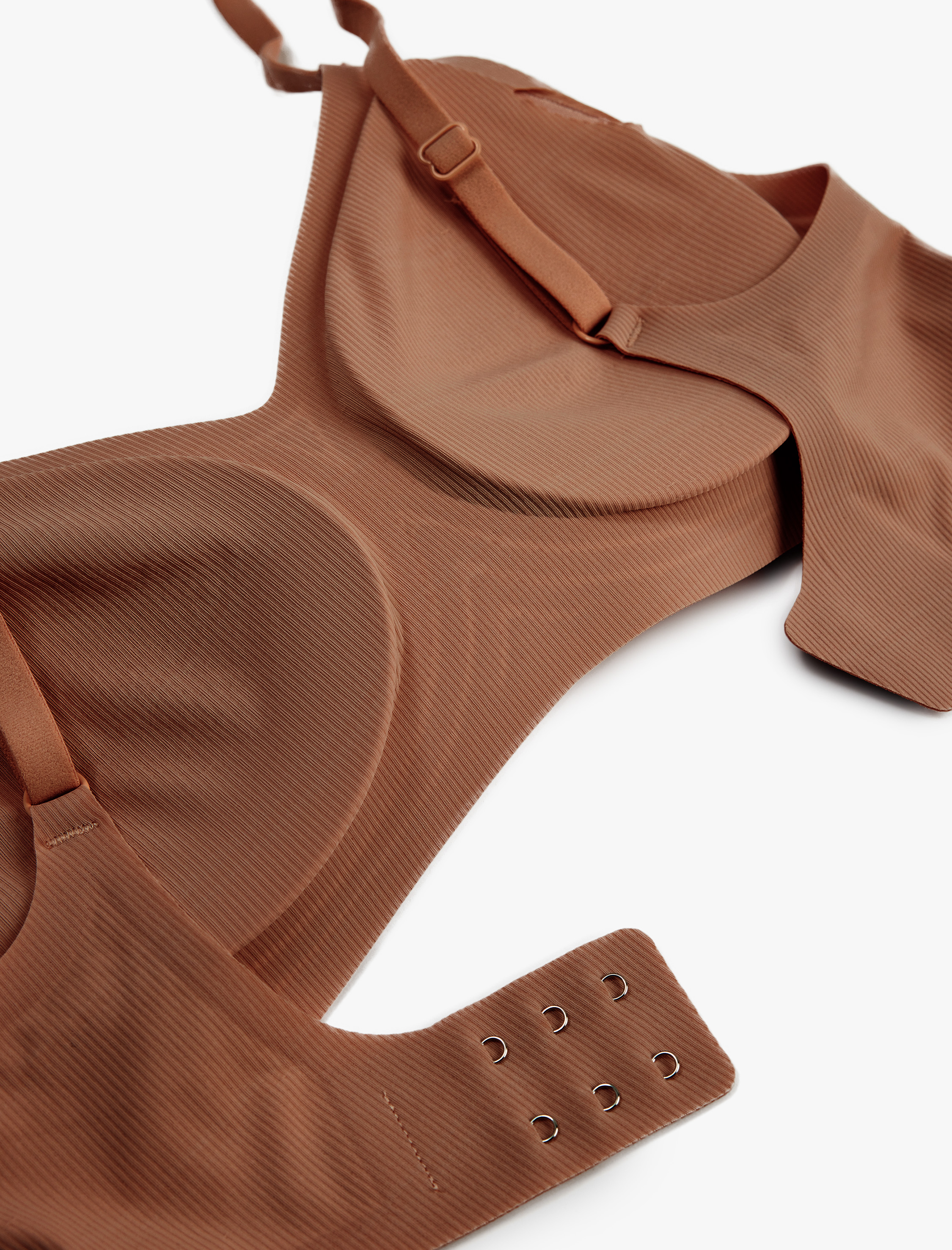   Rahat Kalıp Dokulu Balensiz Lazer Kesim Sütyen