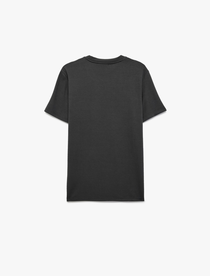  Bisiklet Yaka Viskon Karışımlı Kısa Kollu Basic Slim Fit Tişört