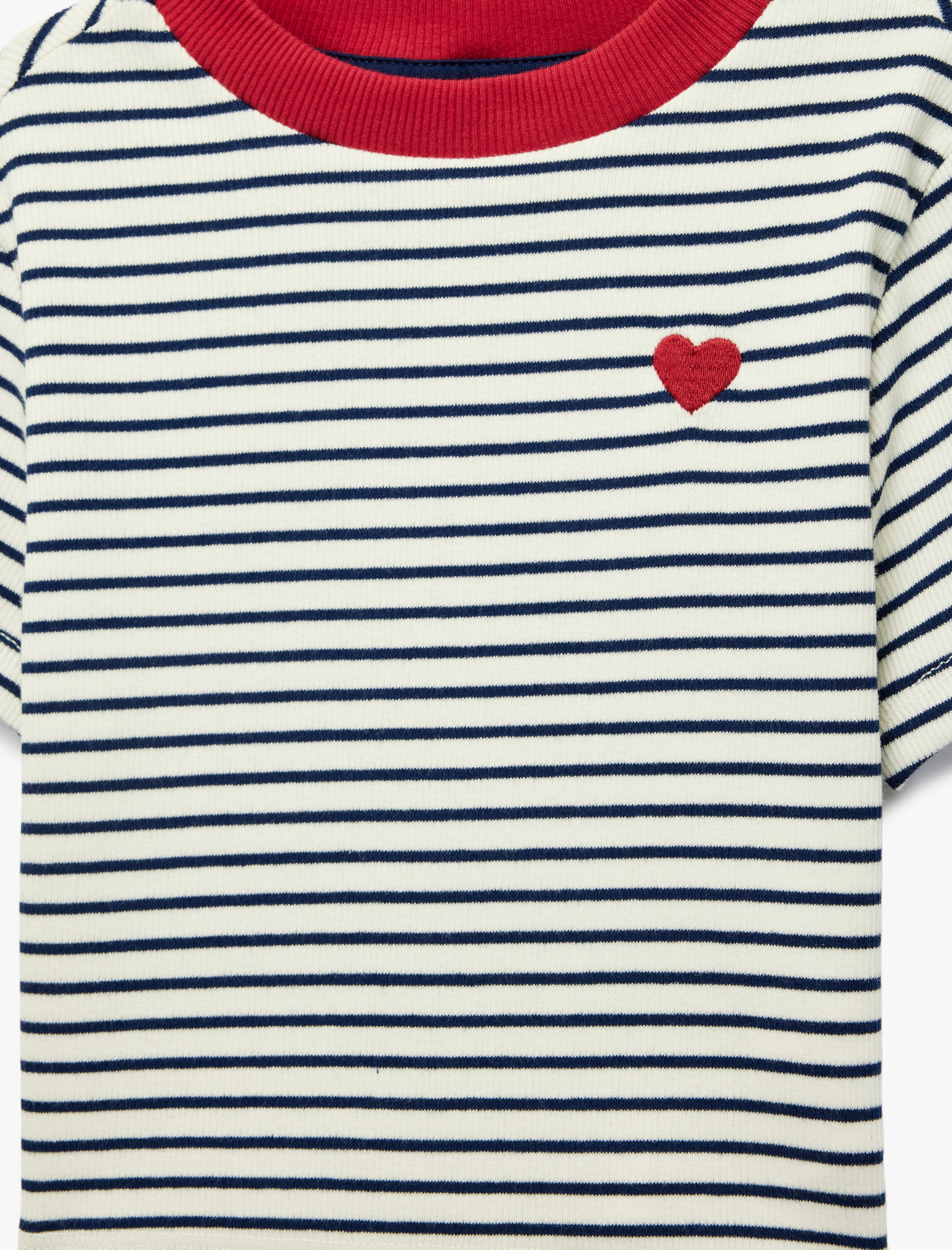  Kız Çocuk Pamuklu Kalp Nakışlı Kısa Kollu Bisiklet Yaka Çizgili Tişört