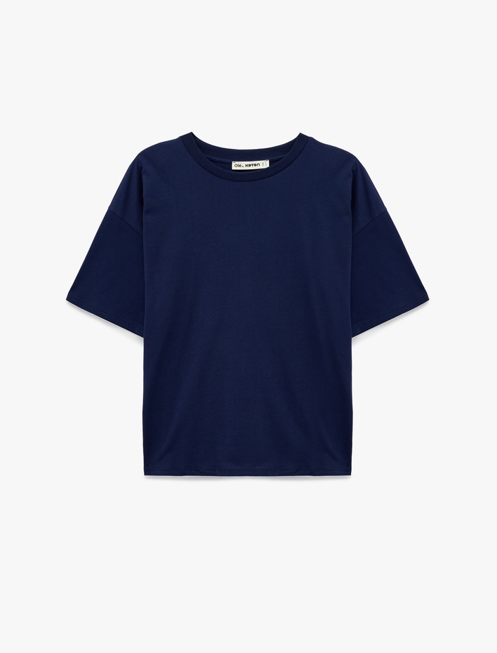  Rahat Kalıp Kısa Kollu Bisiklet Yaka Arkası Taş Detaylı Tişört