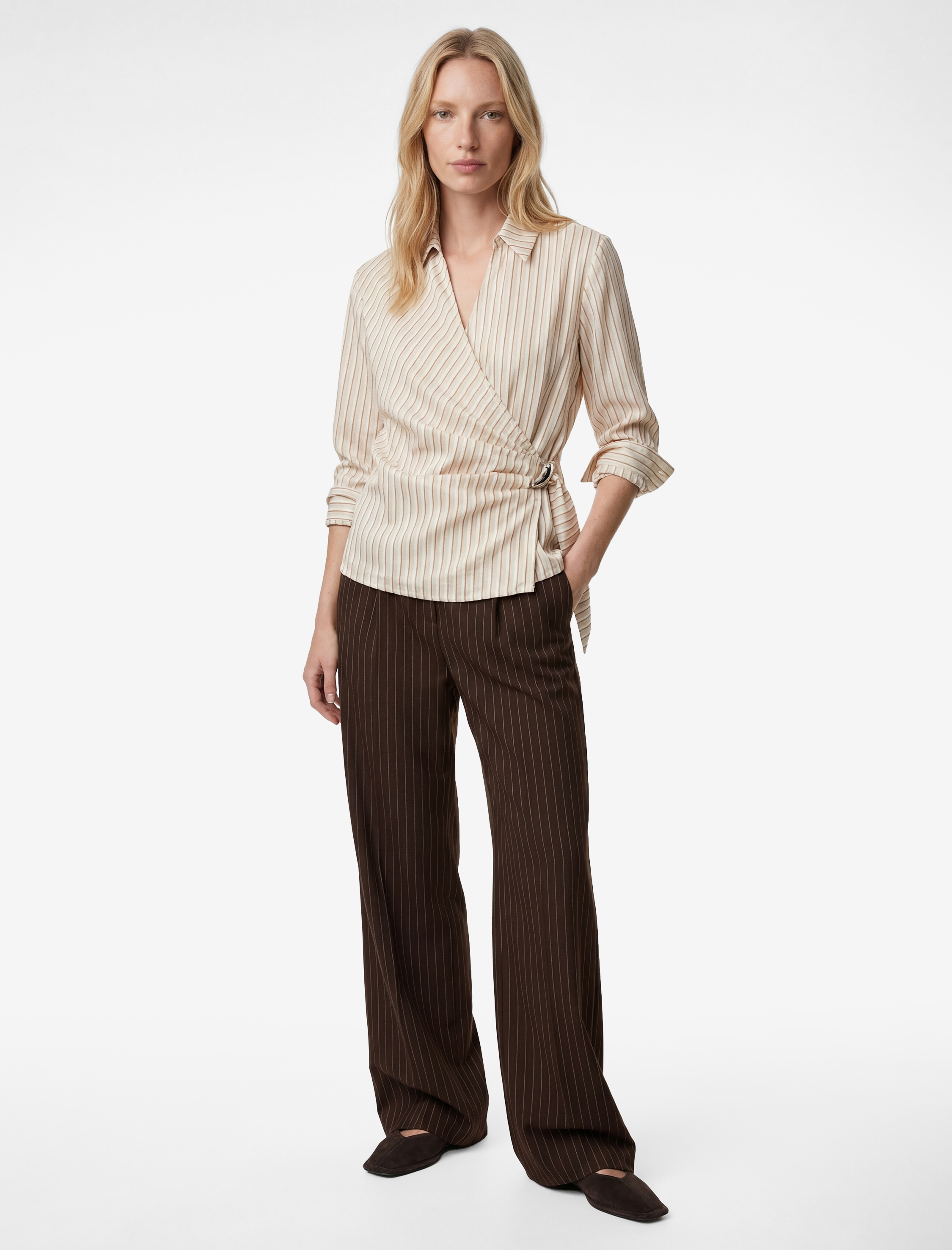   Uzun Kollu Aksesuarlı Yandan Bağlama Detaylı Kruvaze Çizgili Gömlek