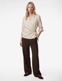 Uzun Kollu Aksesuarlı Yandan Bağlama Detaylı Kruvaze Çizgili Gömlek