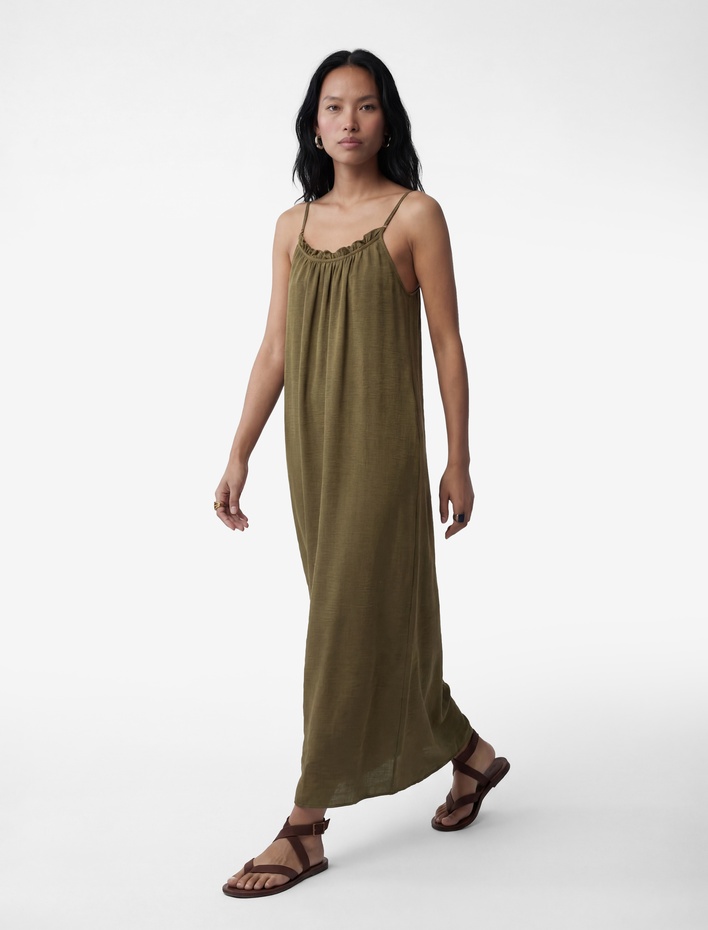  Aerobin Kumaş Yırtmaç Detaylı İnce Askılı Saten Midi Elbise