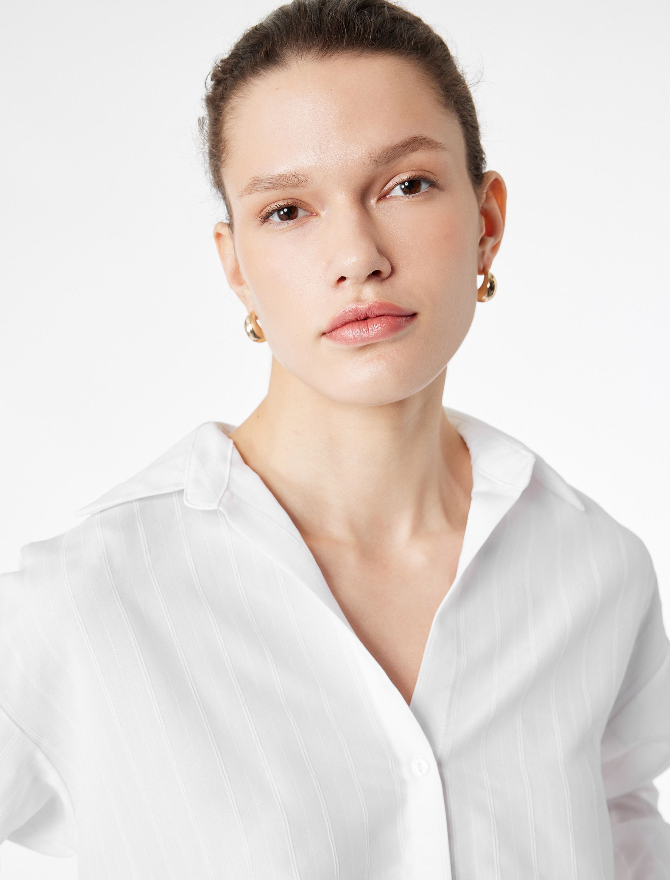   Klasik Yaka Uzun Kollu Viskon Gömlek